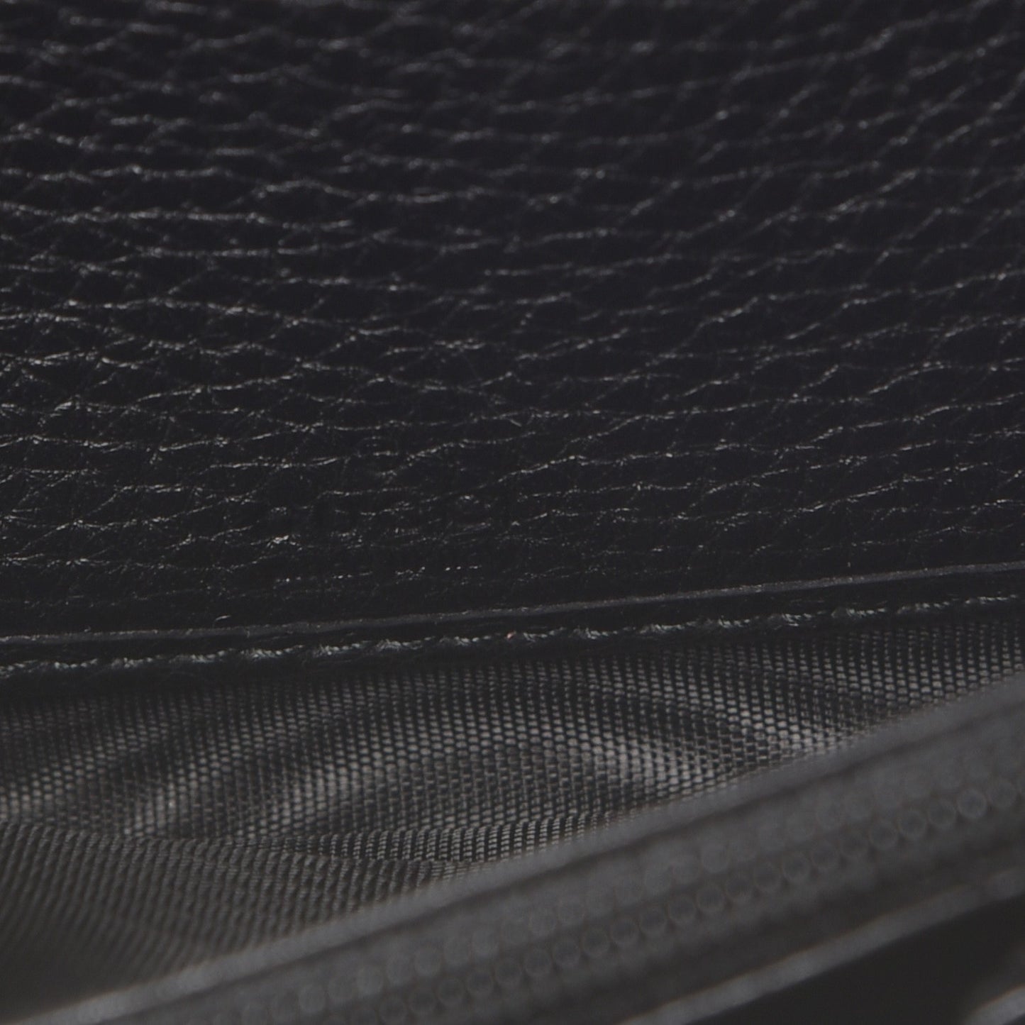 Pebbled Calfskin Soho Compact Disco Zip Around Wallet Black