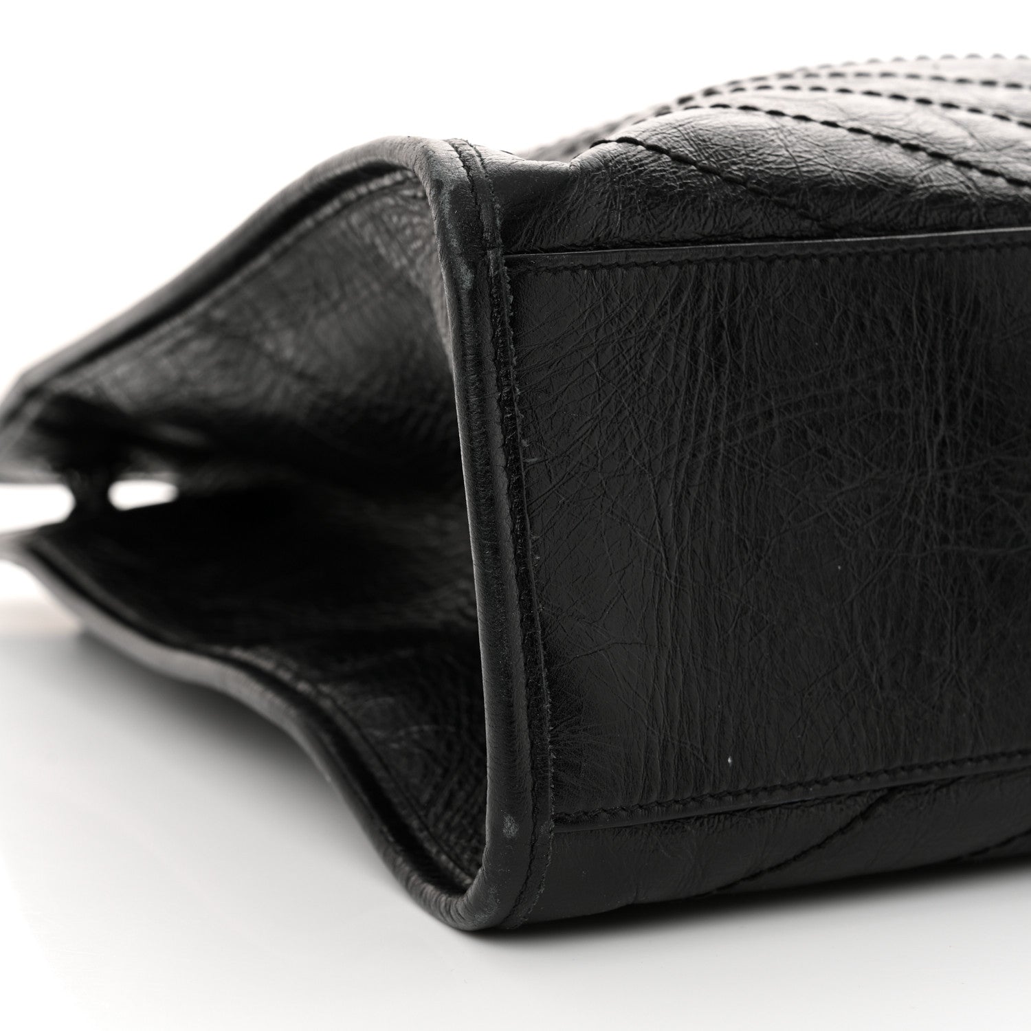 Saint Laurent Crinkled Calfskin Matelasse Monogram Large Niki Shopper Tote Black 9 of 16