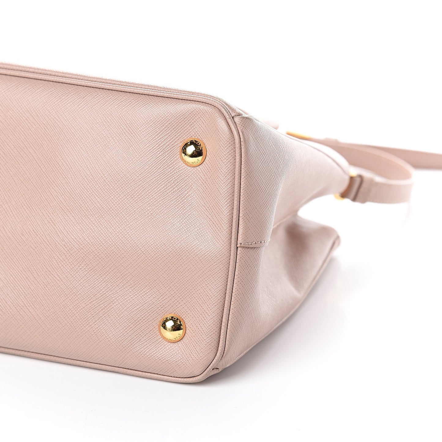 Saffiano Lux Medium Tote Cammeo