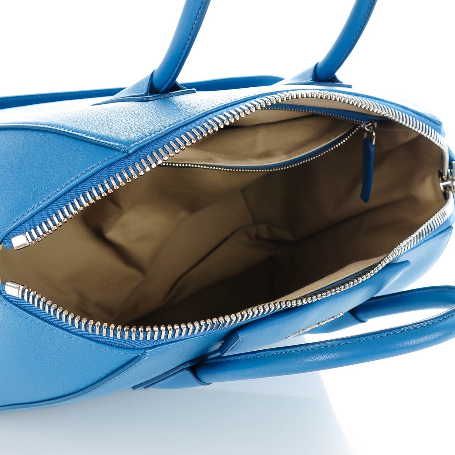 Givenchy Sugar Goatskin Medium Antigona Mineral Blue 5 of 7