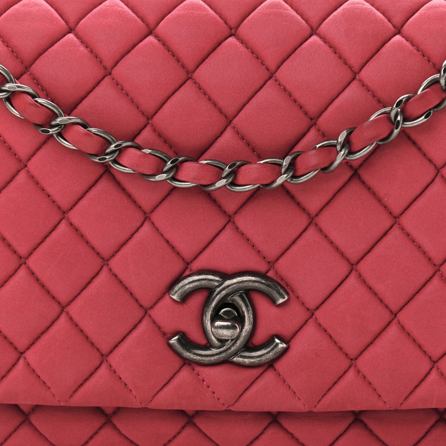 Chanel Iridescent Calfskin Small New Bubble Quilt Flap Fuchsia 8 of 10