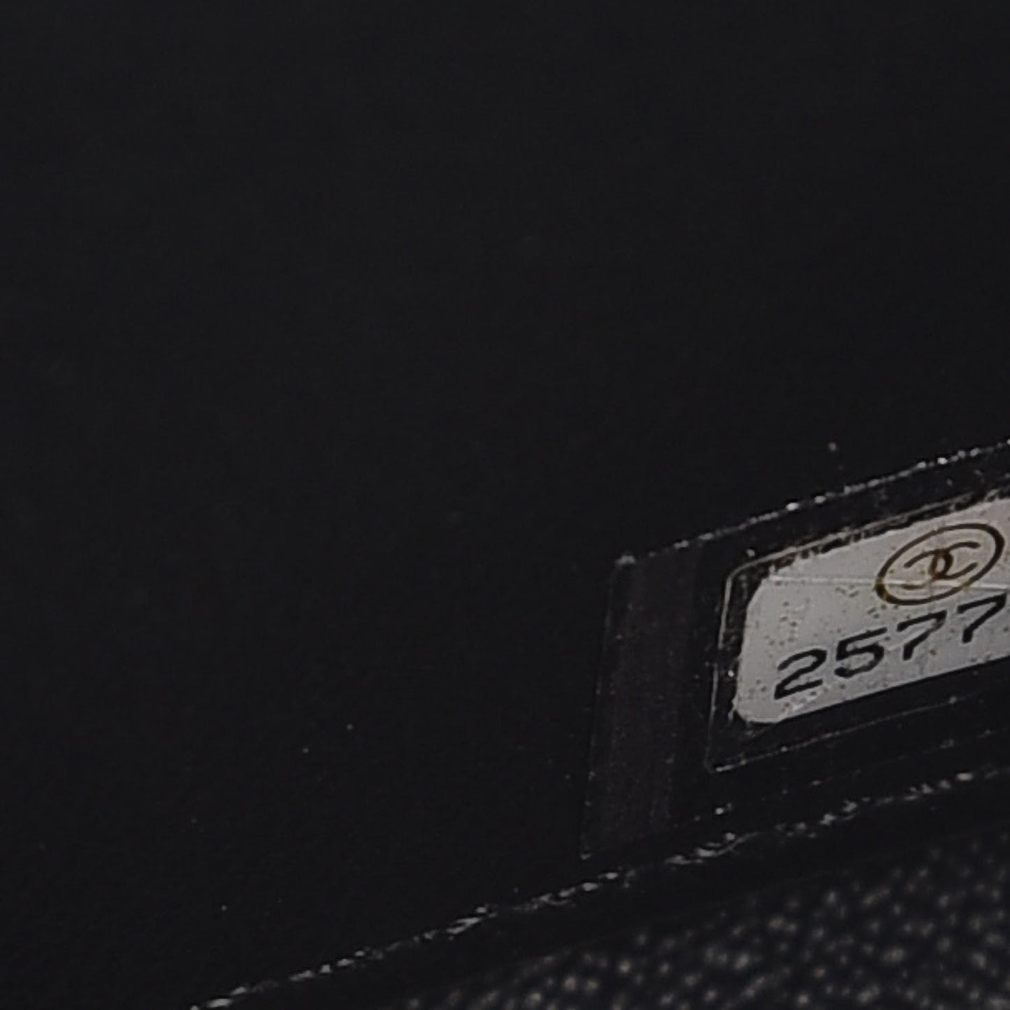 Caviar Quilted Medium Business Affinity Flap Black