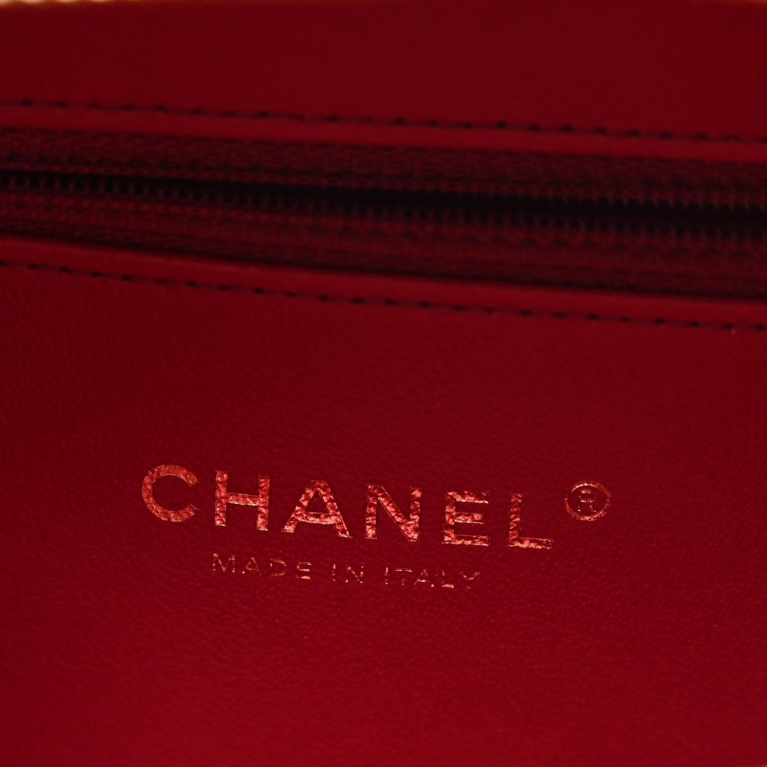 Chanel Caviar Quilted Medium CC Filigree Vanity Case Black 5 of 9