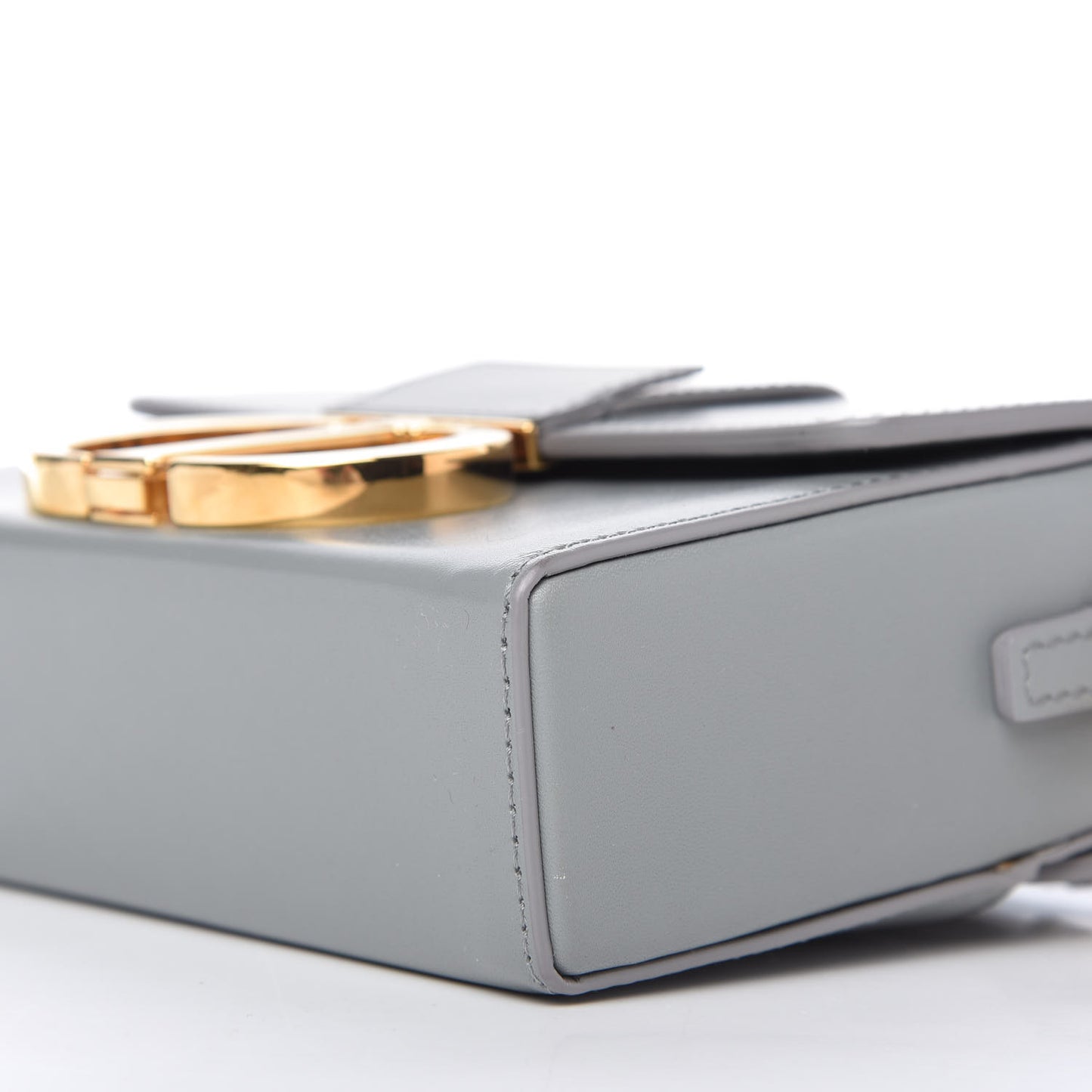 Box Calfskin 30 Montaigne Box Bag Gray