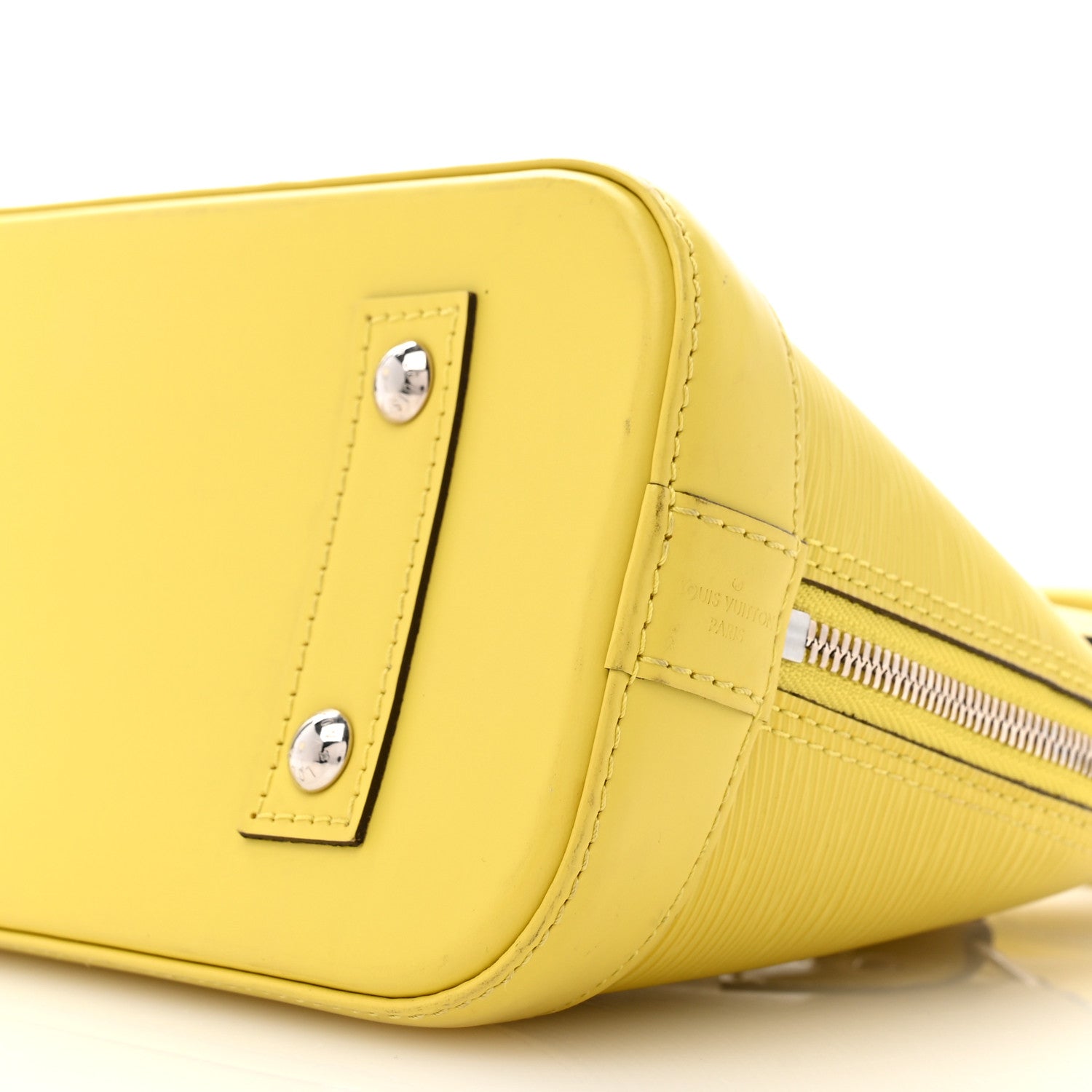 Louis Vuitton Epi Alma BB Pistache 10 of 14