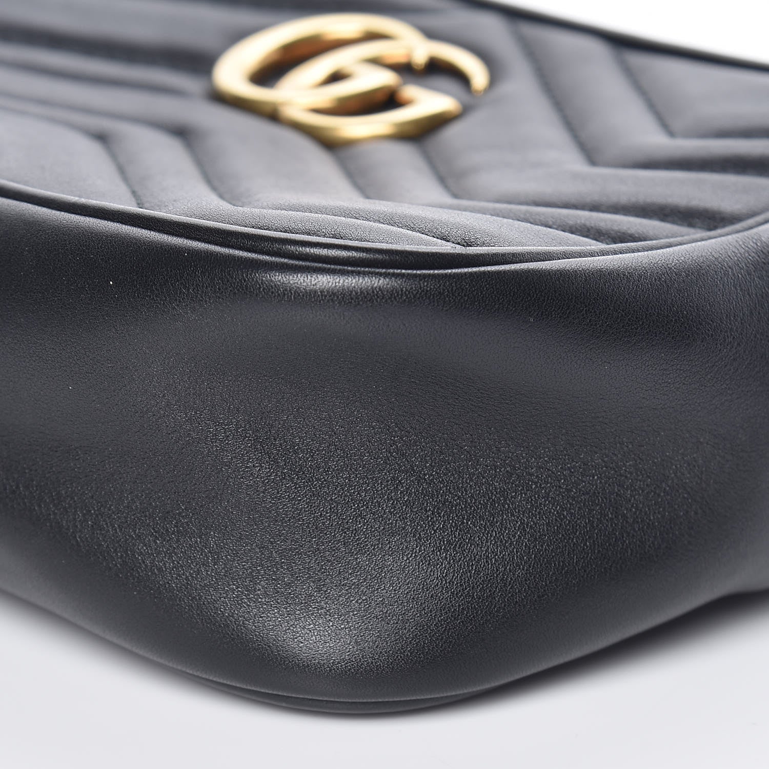 Gucci Calfskin Matelasse Mini GG Marmont Wrist Wallet Black 6 of 9