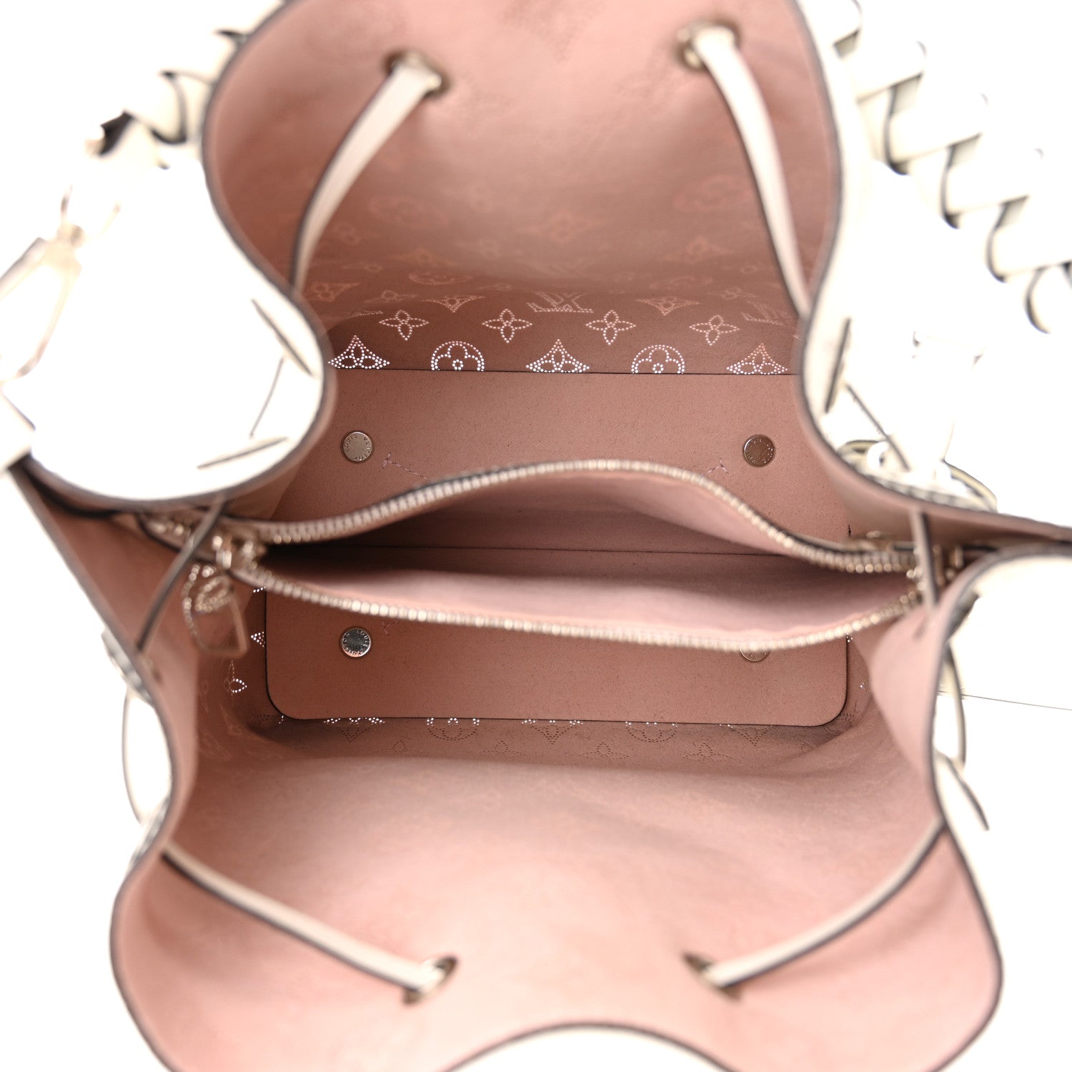 Louis Vuitton Mahina Muria Snow White 5 of 11