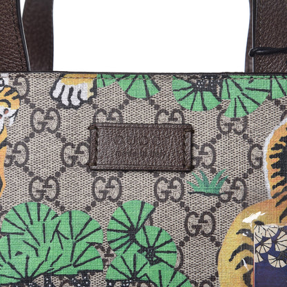 Gucci GG Supreme Monogram Bengal Vertical Tote Beige Yard 4 of 9