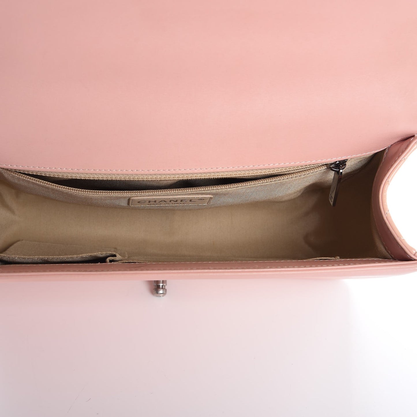 Patent Chevron New Medium Boy Flap Light Pink