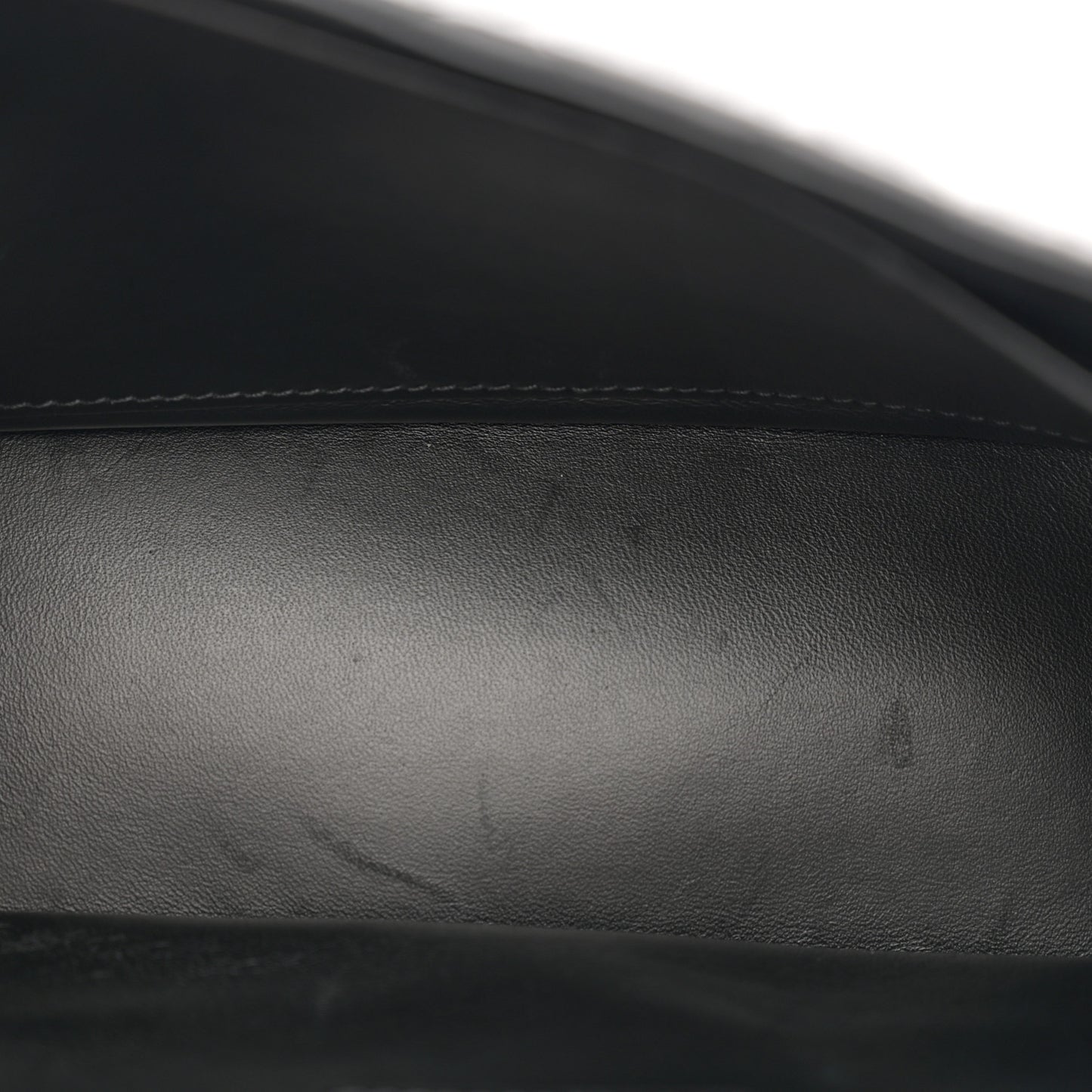 Calfskin Macrocannage Medium Caro Bag Black