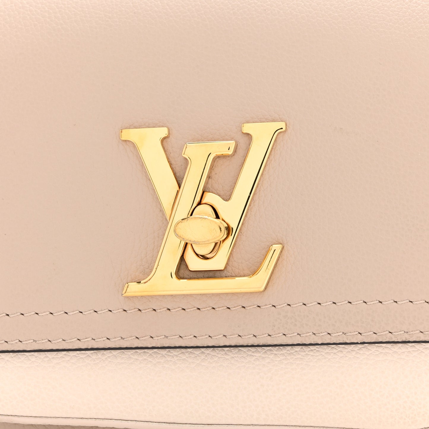 Grained Calfskin Lockme Tender Greige