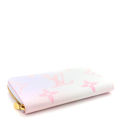 Louis Vuitton Monogram Giant Spring In The City Zippy Wallet Sunrise Pastel 4 of 9