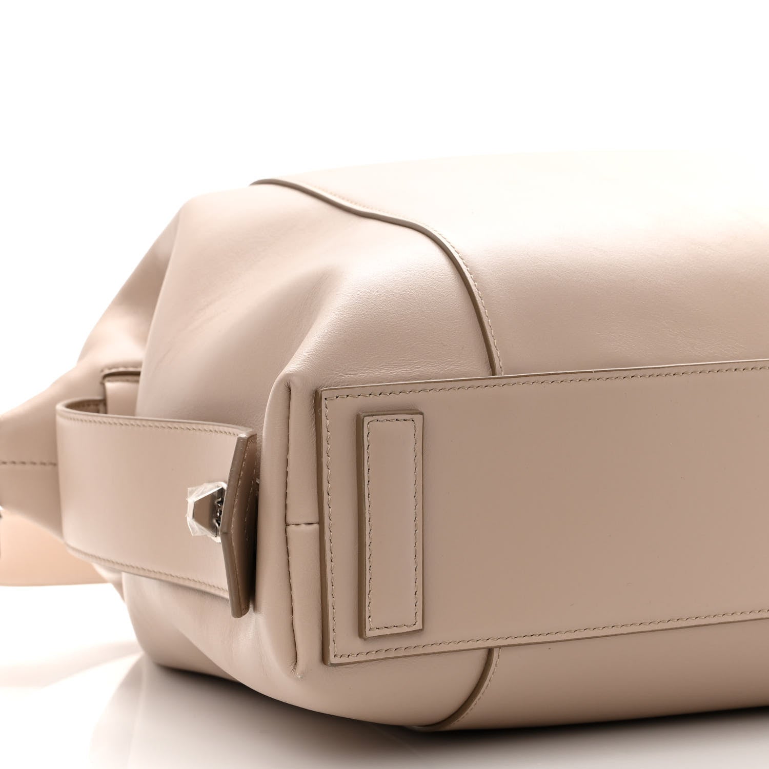 Givenchy Soft Calfskin Medium Soft Antigona Dune 8 of 9