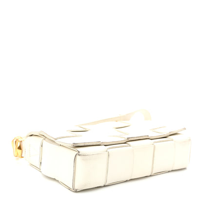 Bottega Veneta Grained Calfskin Maxi Intrecciato Cassette Crossbody Bag White 4 of 9