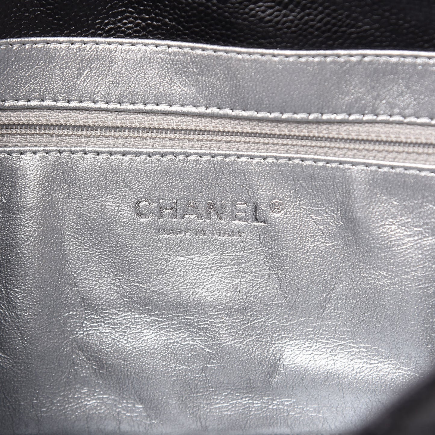 Glazed Caviar Quilted Modern Chain Flap Black