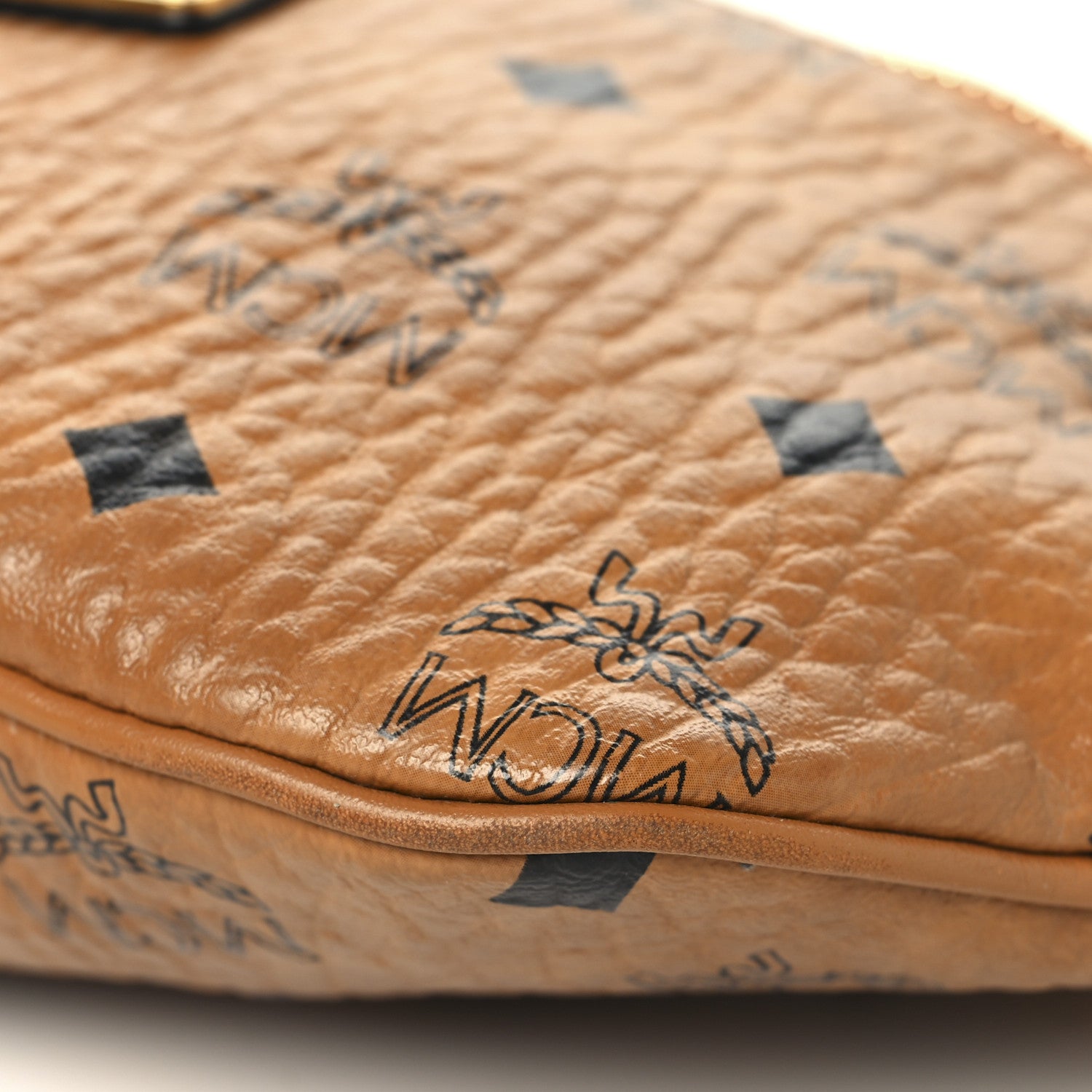 MCM ボディバッグ MCM Men's Belt Bags | Luxury Leather Belt Bags & Waist Bags | MCM