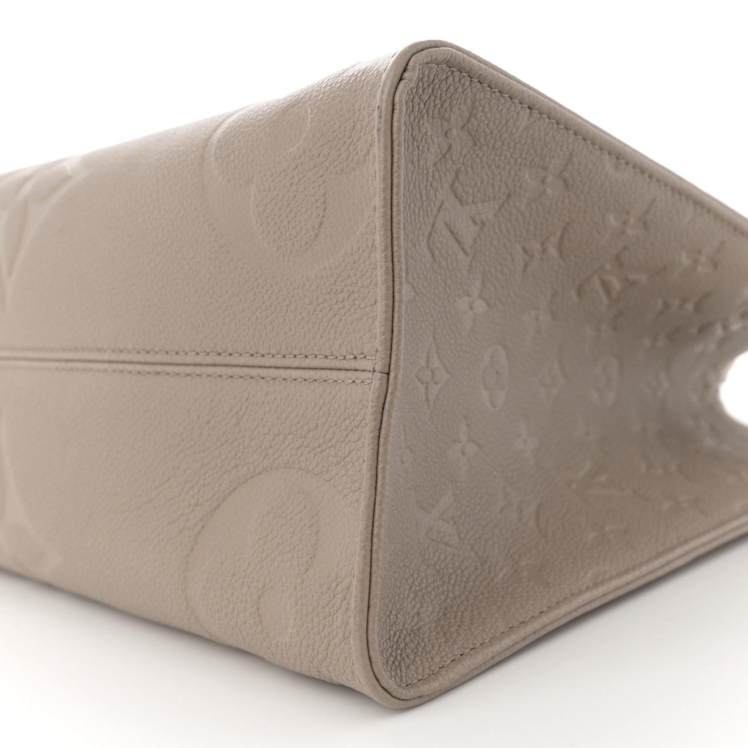 Louis Vuitton Empreinte Monogram Giant Onthego MM Tourterelle 9 of 12