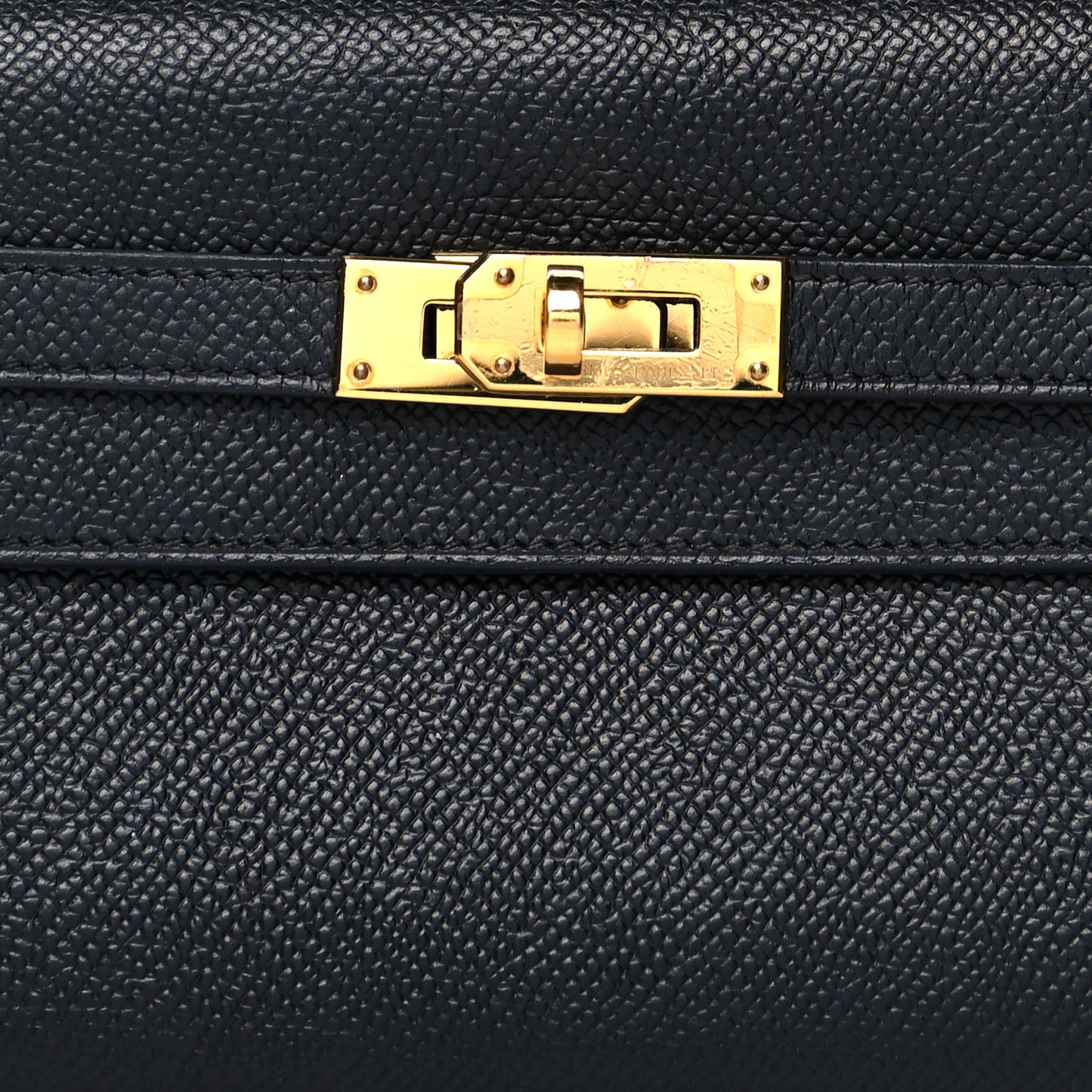 Epsom Kelly Longue Wallet Black
