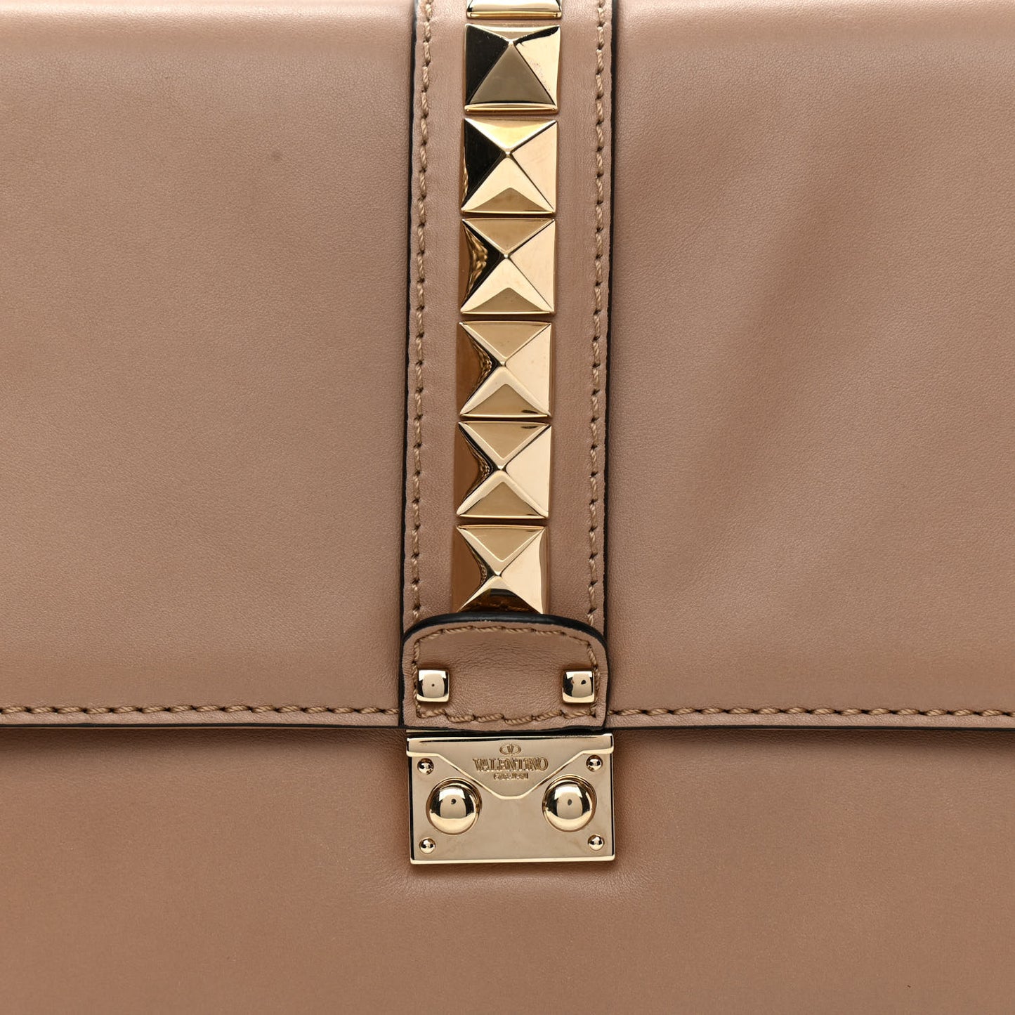 Vitello Large Glam Lock Rockstud Flap Poudre