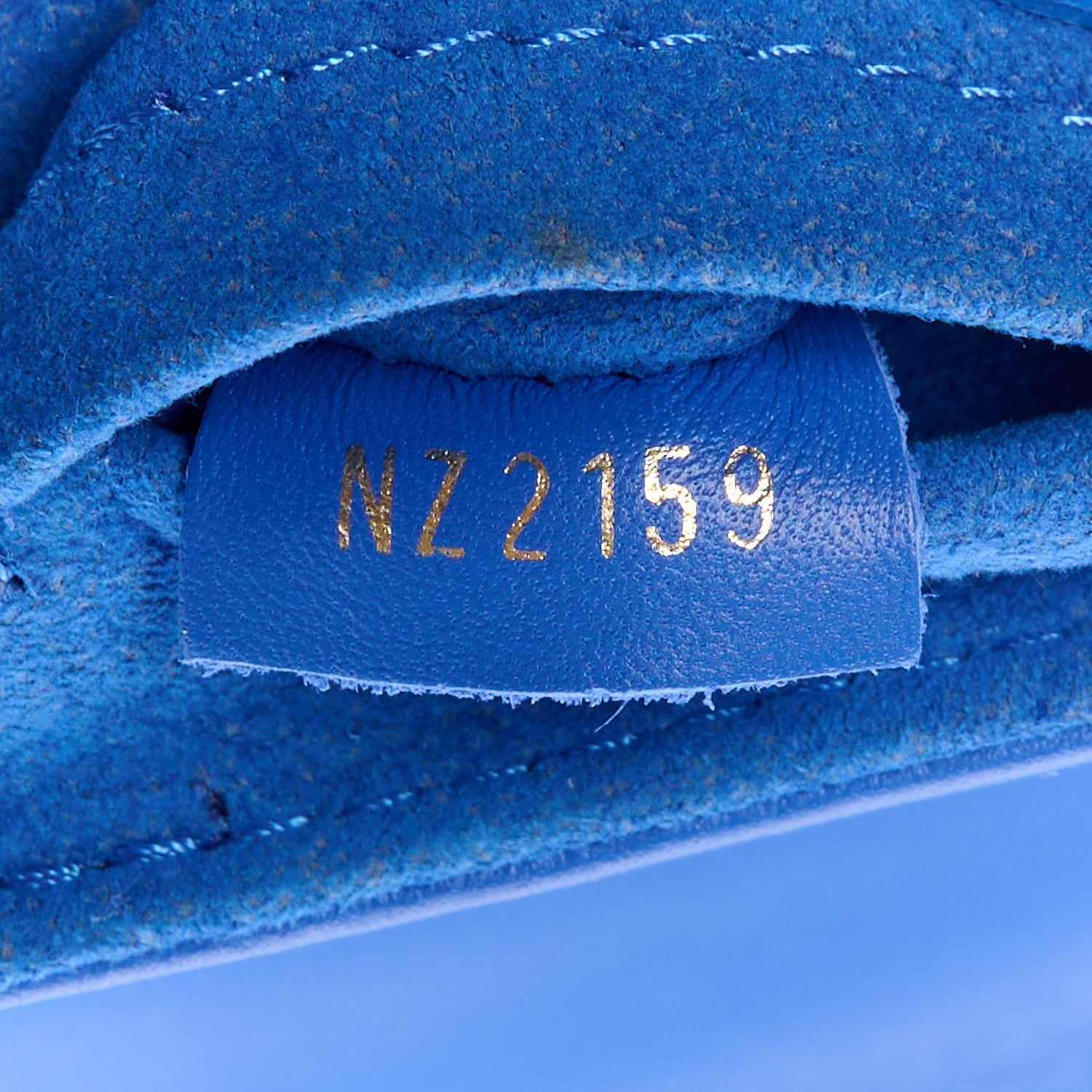 Louis Vuitton LOUIS VUITTON Calfskin New Wave Chain PM Blue Neon 8 of 13