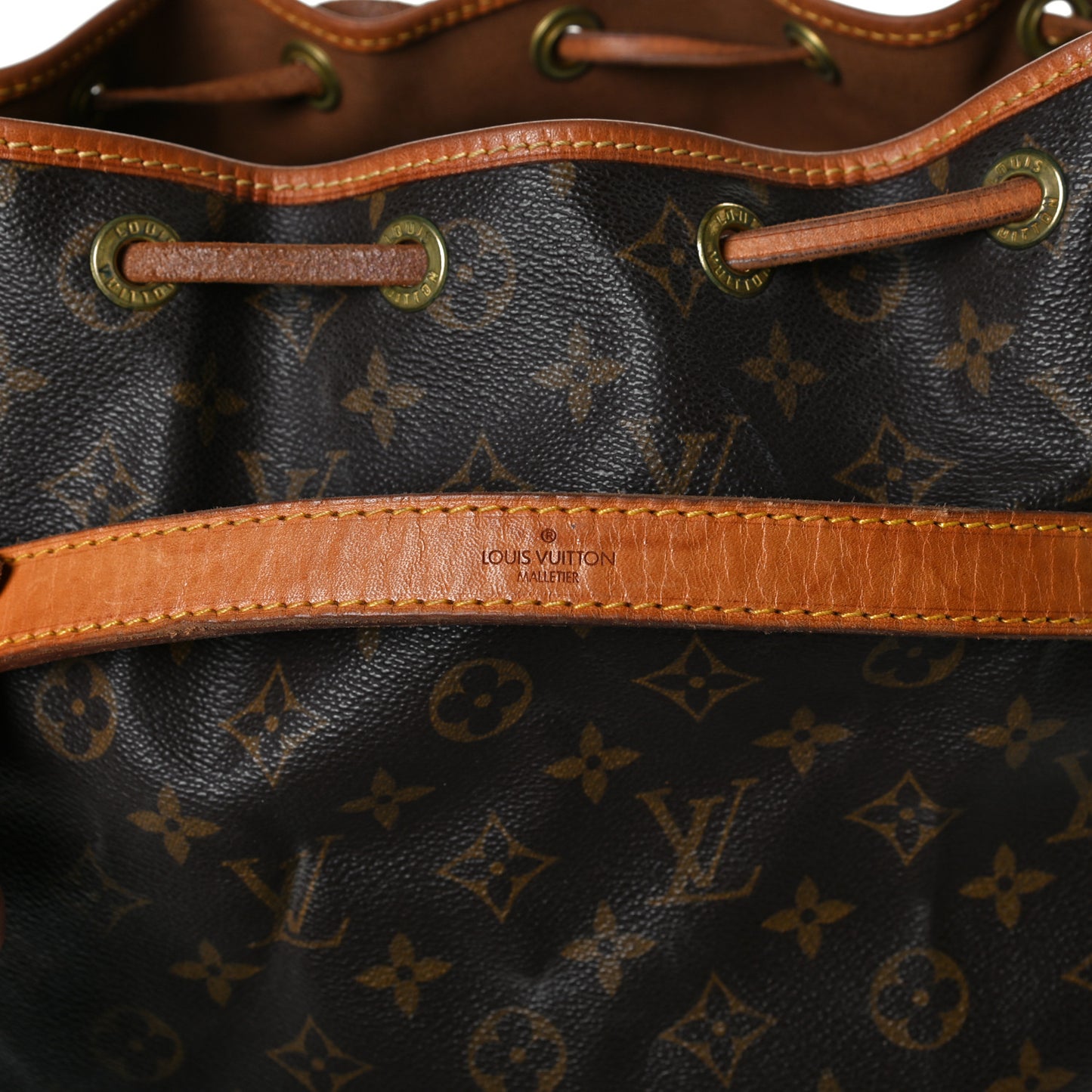 Monogram Noe