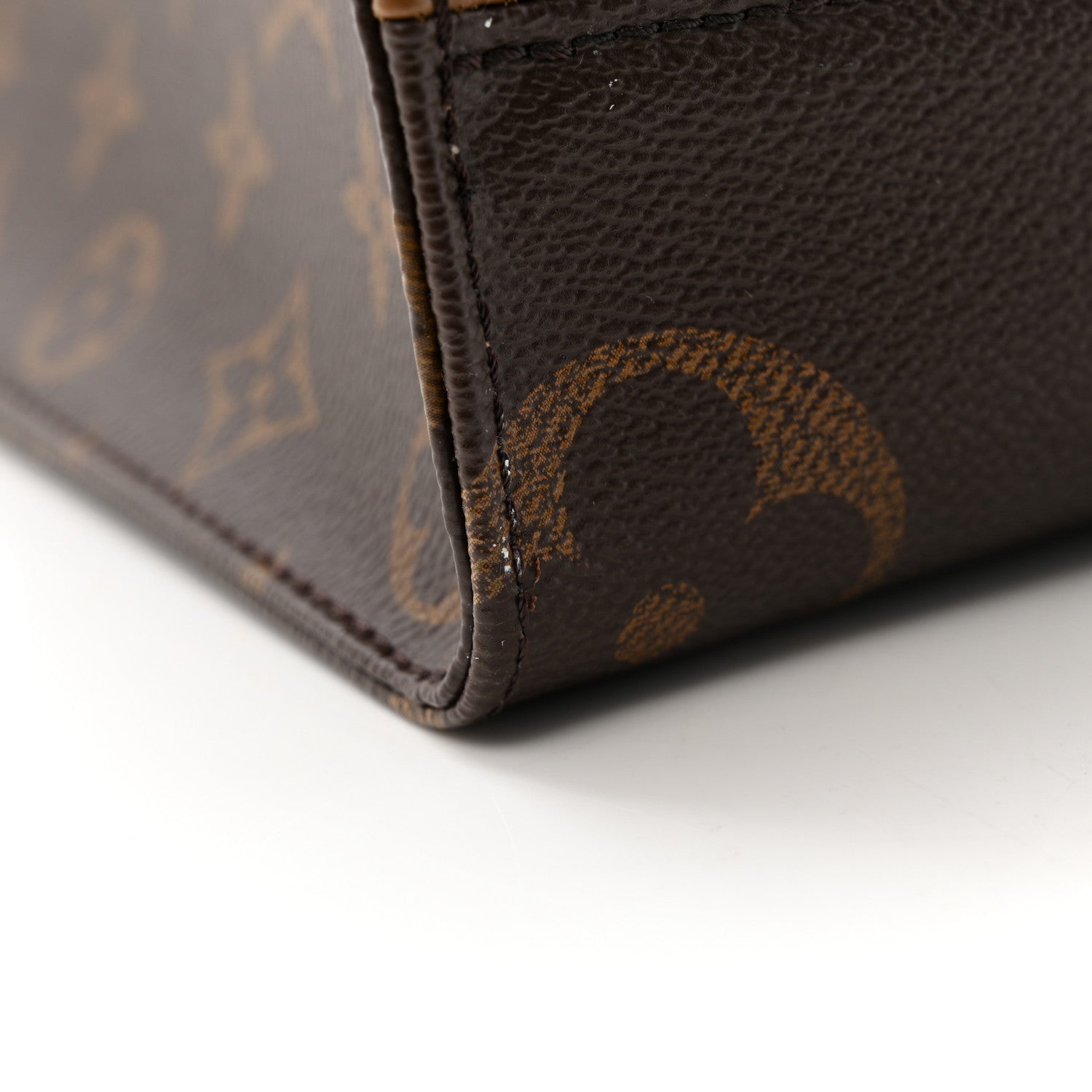 Louis Vuitton Reverse Monogram Giant Onthego PM 10 of 13