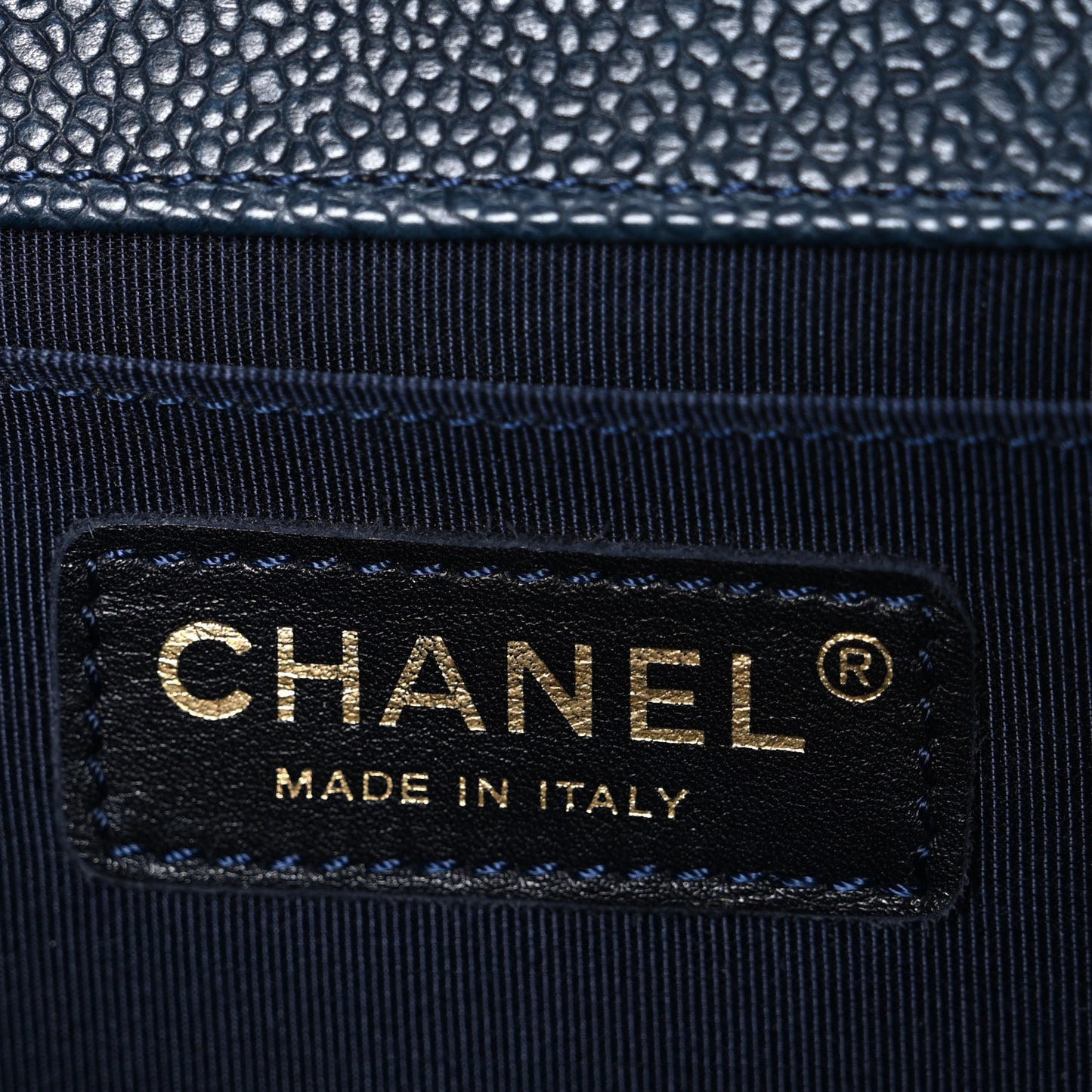 Caviar Quilted Medium Boy Flap Navy