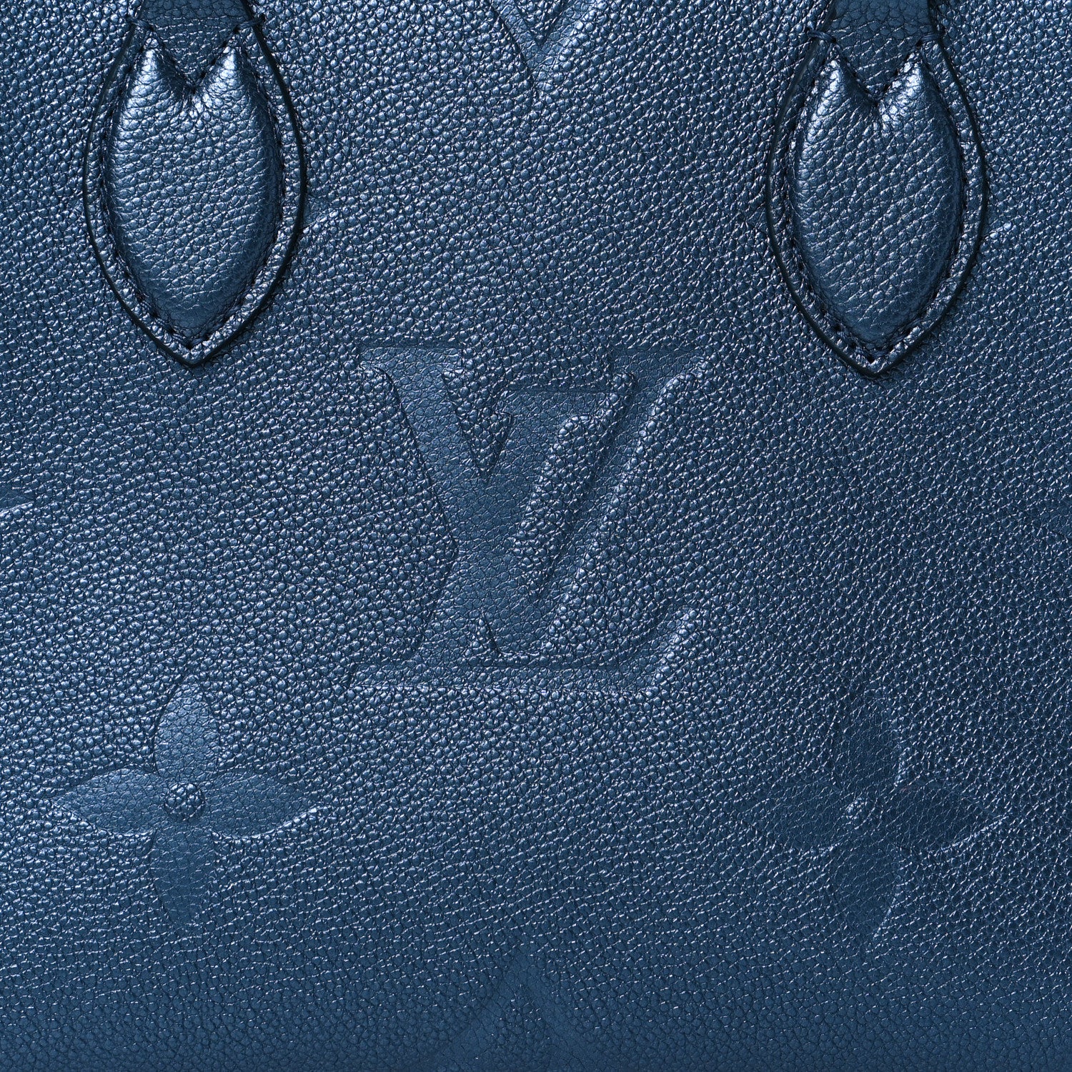 Louis Vuitton Metallic Empreinte Monogram Giant Onthego PM Navy Nacre 7 of 9