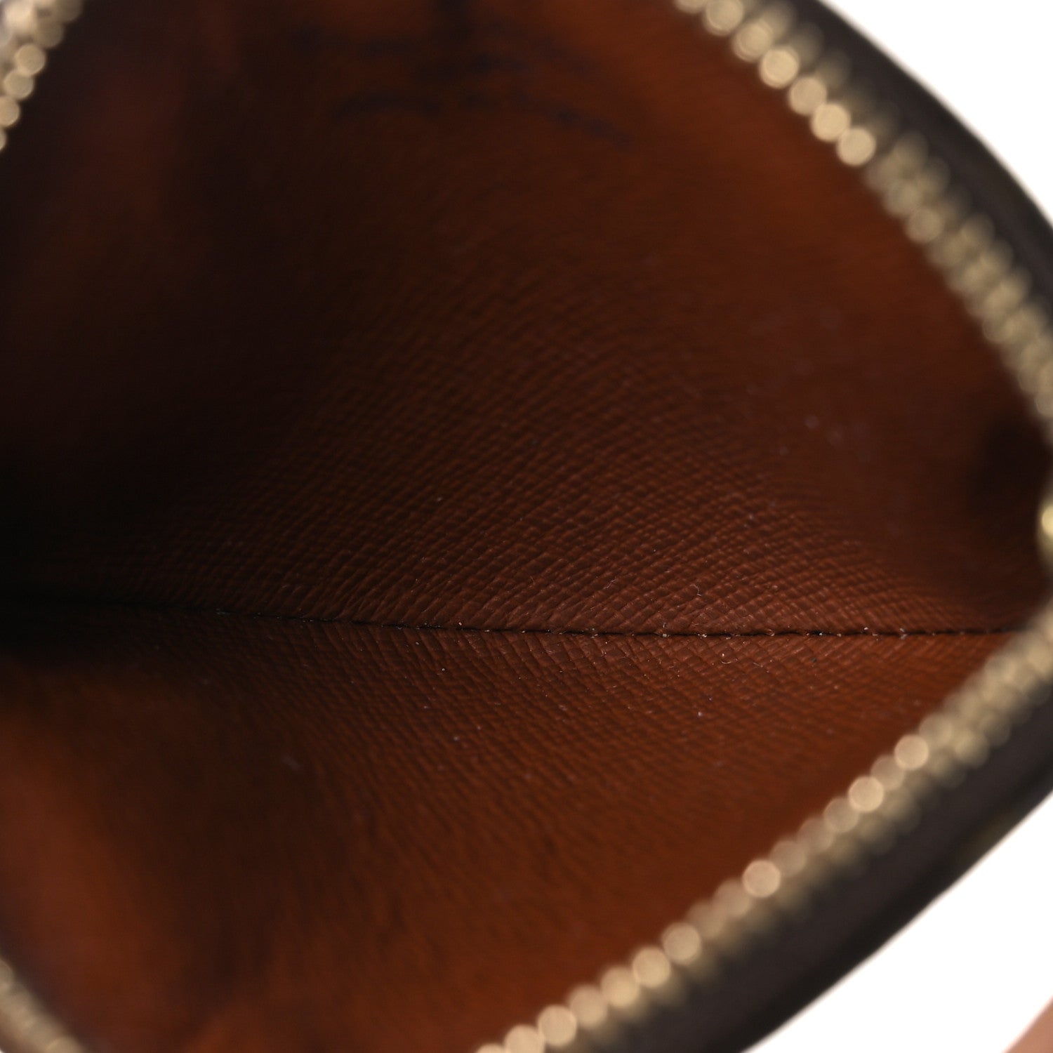 Louis Vuitton Monogram Round Coin Purse 5 of 8