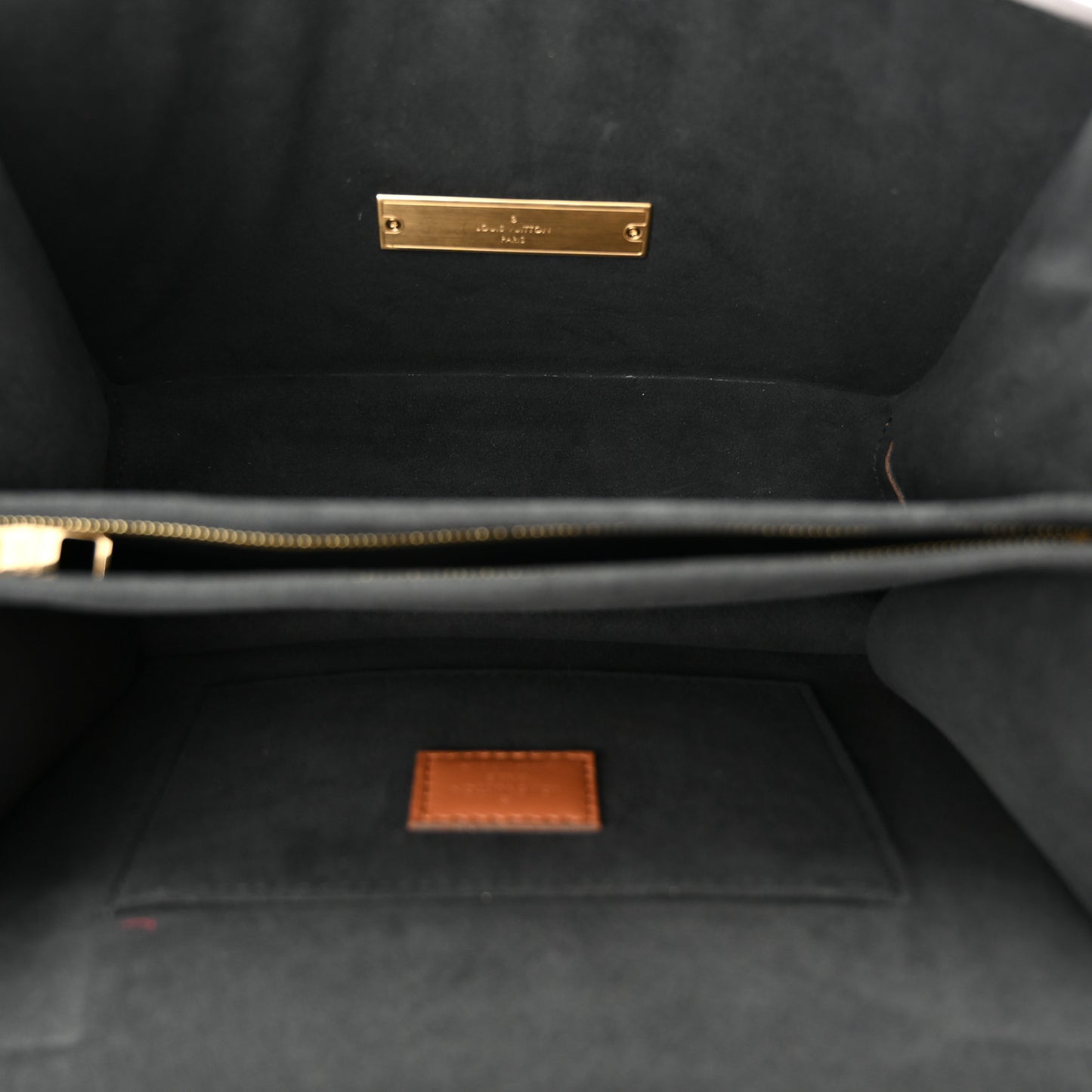 Reverse Monogram Dauphine MM