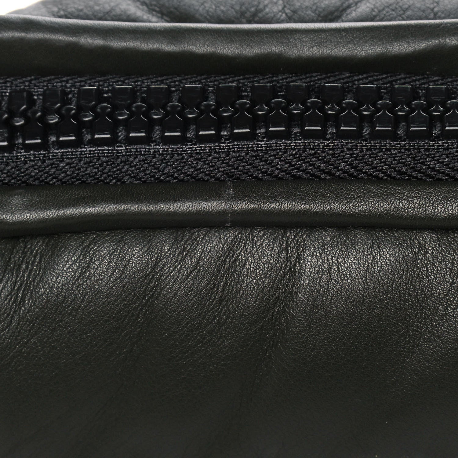 Bottega Veneta Calfskin Maxi Intrecciato Puffy Laptop Pouch Camping 16 of 16