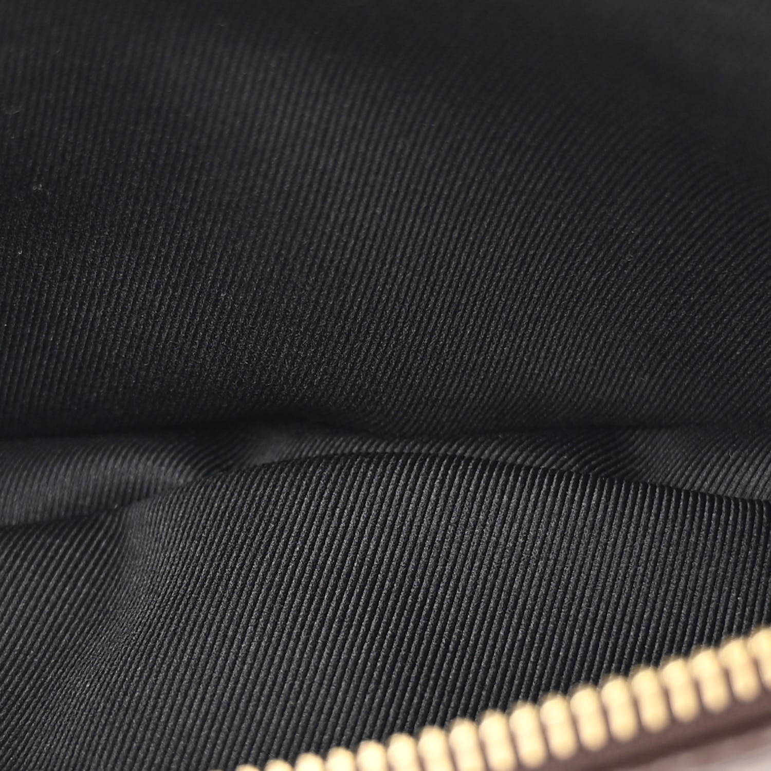 Louis Vuitton Monogram Keepit Bumbag 5 of 9