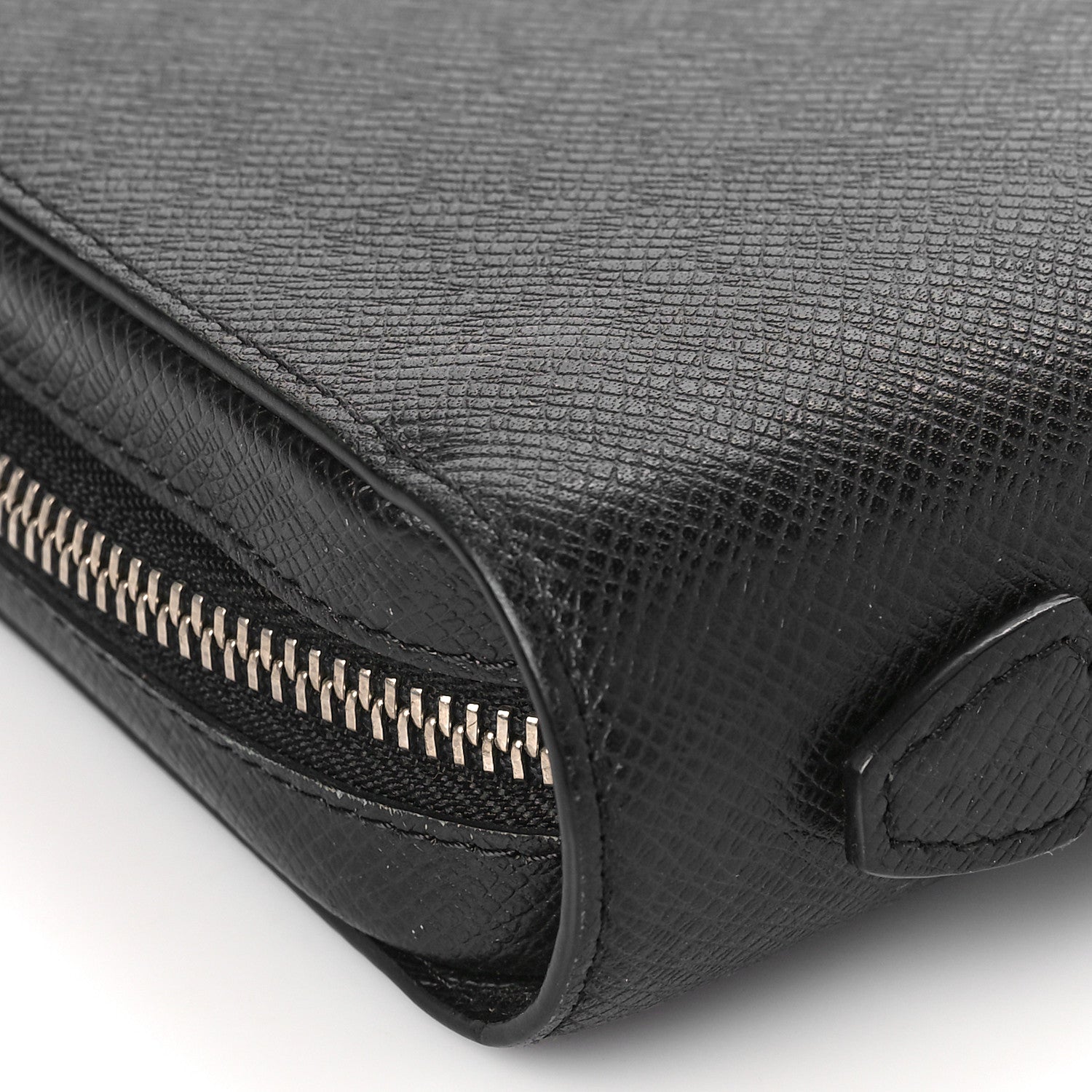 Louis Vuitton Taiga Zippy XL Wallet Black 7 of 8