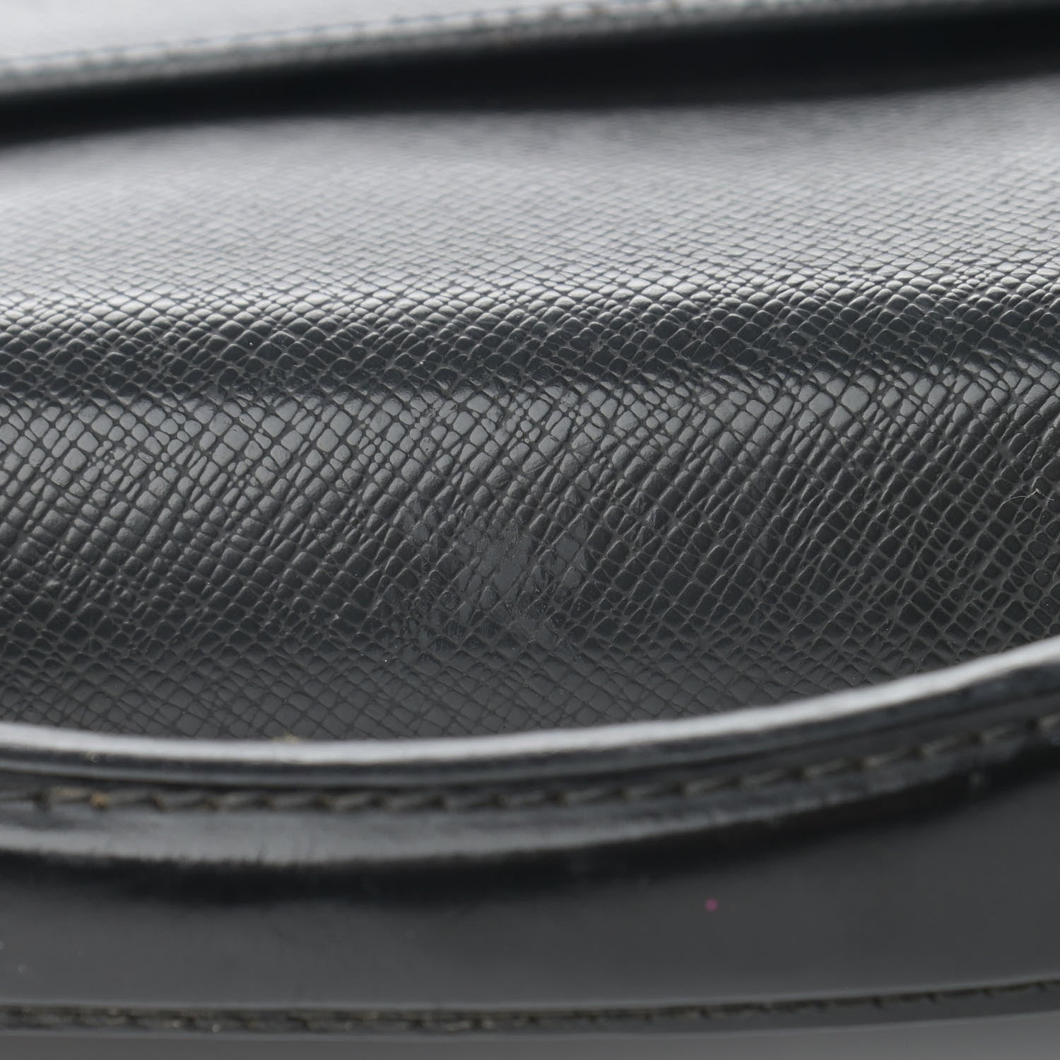 Louis Vuitton Taiga Robusto 2 Compartment Briefcase Black 15 of 18