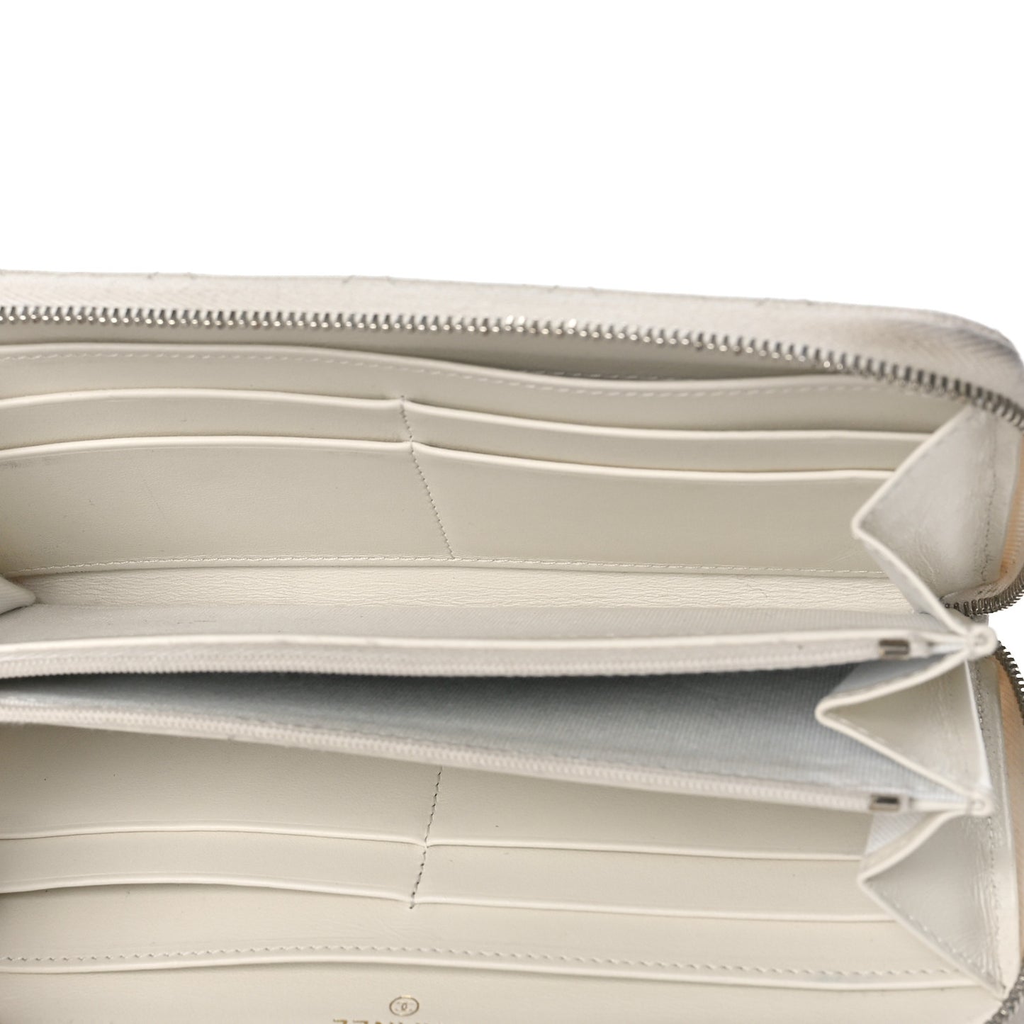 Caviar Quilted Large Gusset Zip Around Wallet White