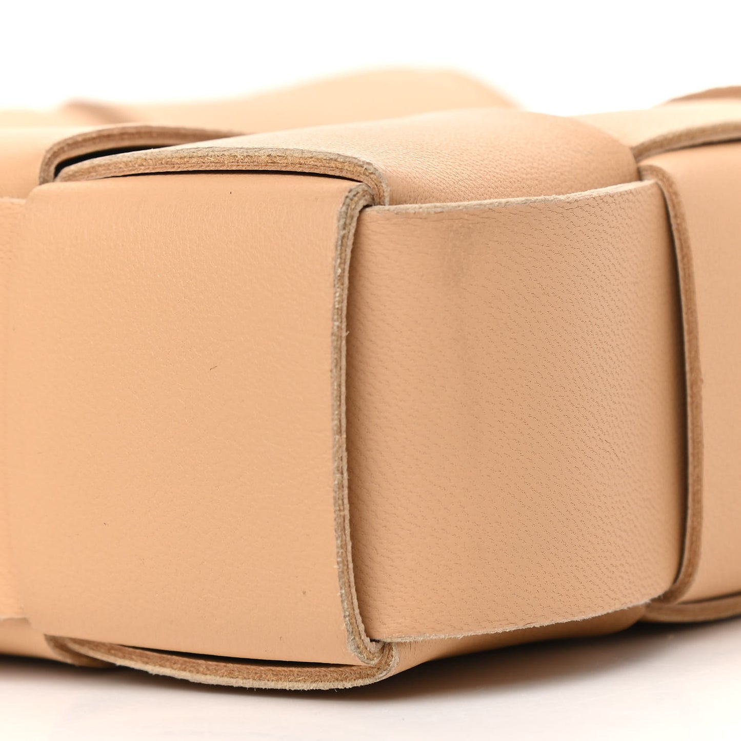 Lambskin Maxi Intrecciato Cassette Messenger Almond