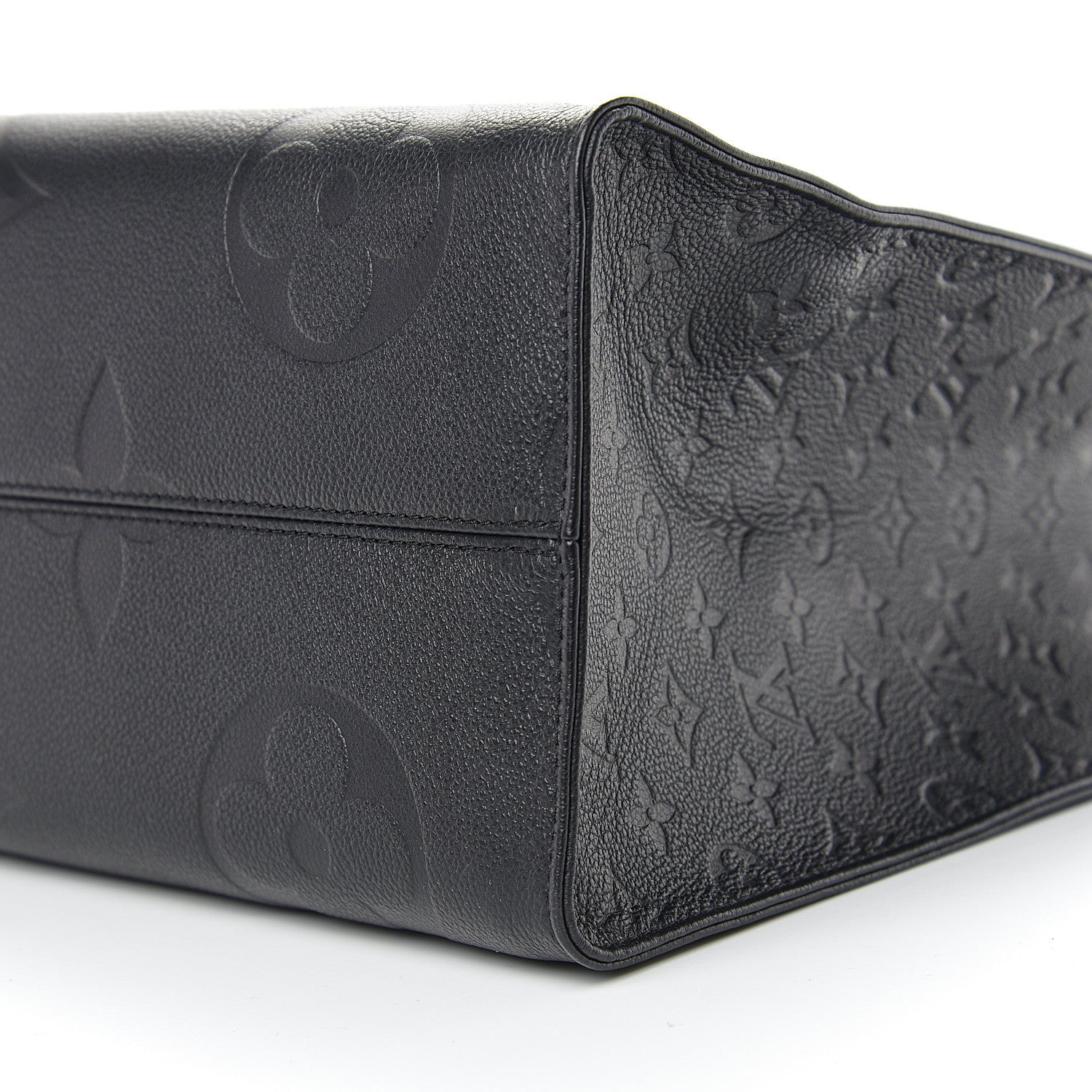 Louis Vuitton Empreinte Monogram Giant Onthego GM Black 8 of 9