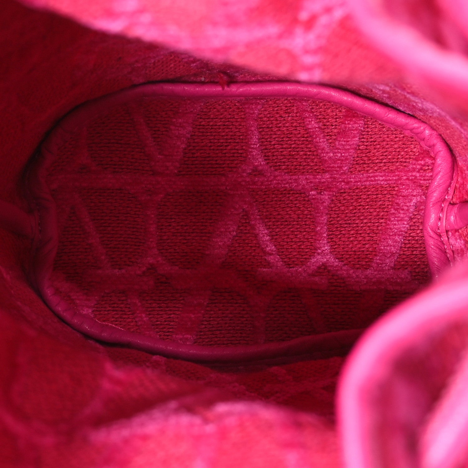Valentino Garavani Toile Iconographe Nappa Le Cinquième Bucket Bag  Pink PP 5 of 10