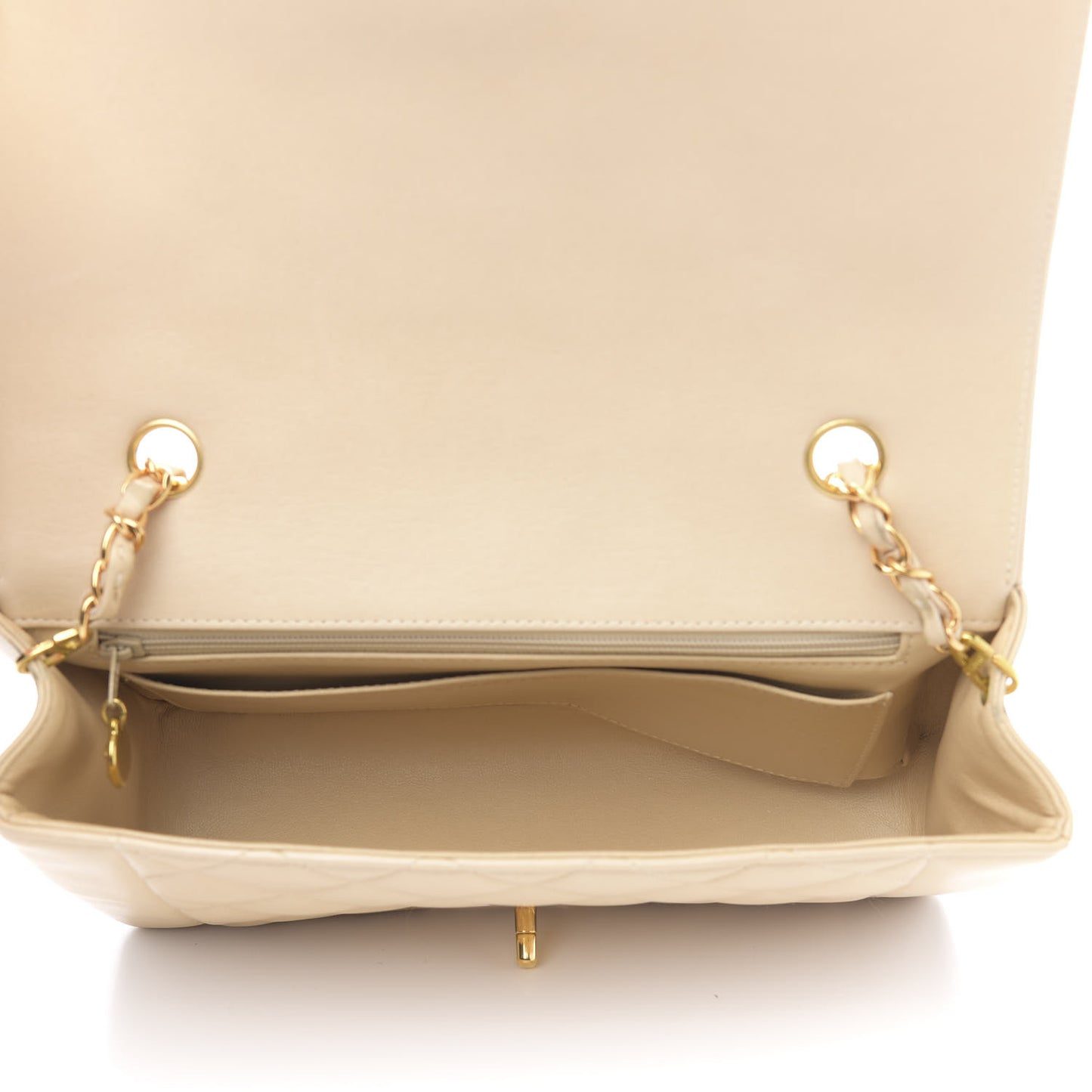 Lambskin Quilted Medium Single Flap Beige