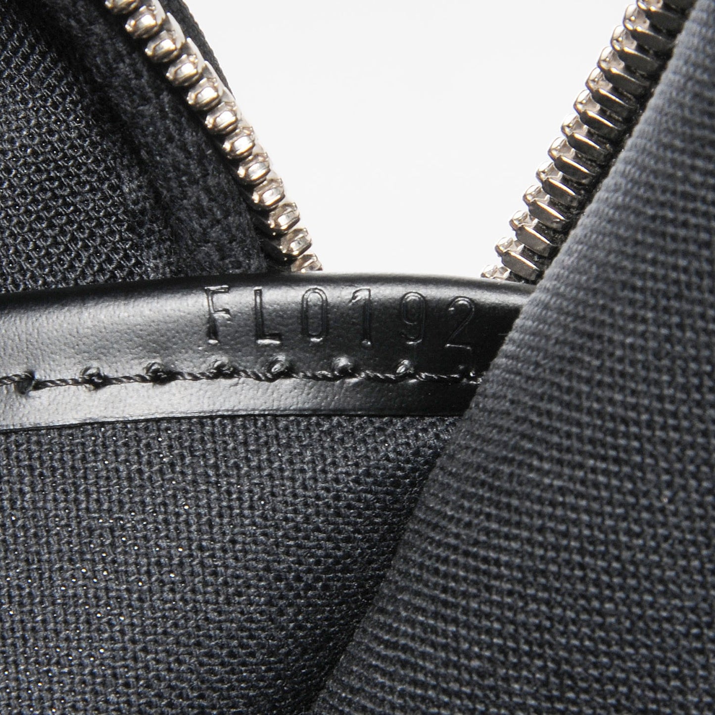 Damier Graphite Icare