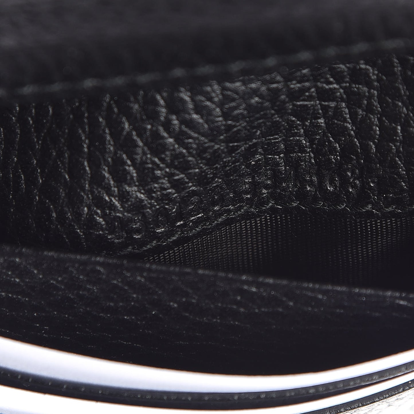 Pebbled Calfskin GG Marmont Card Case Black