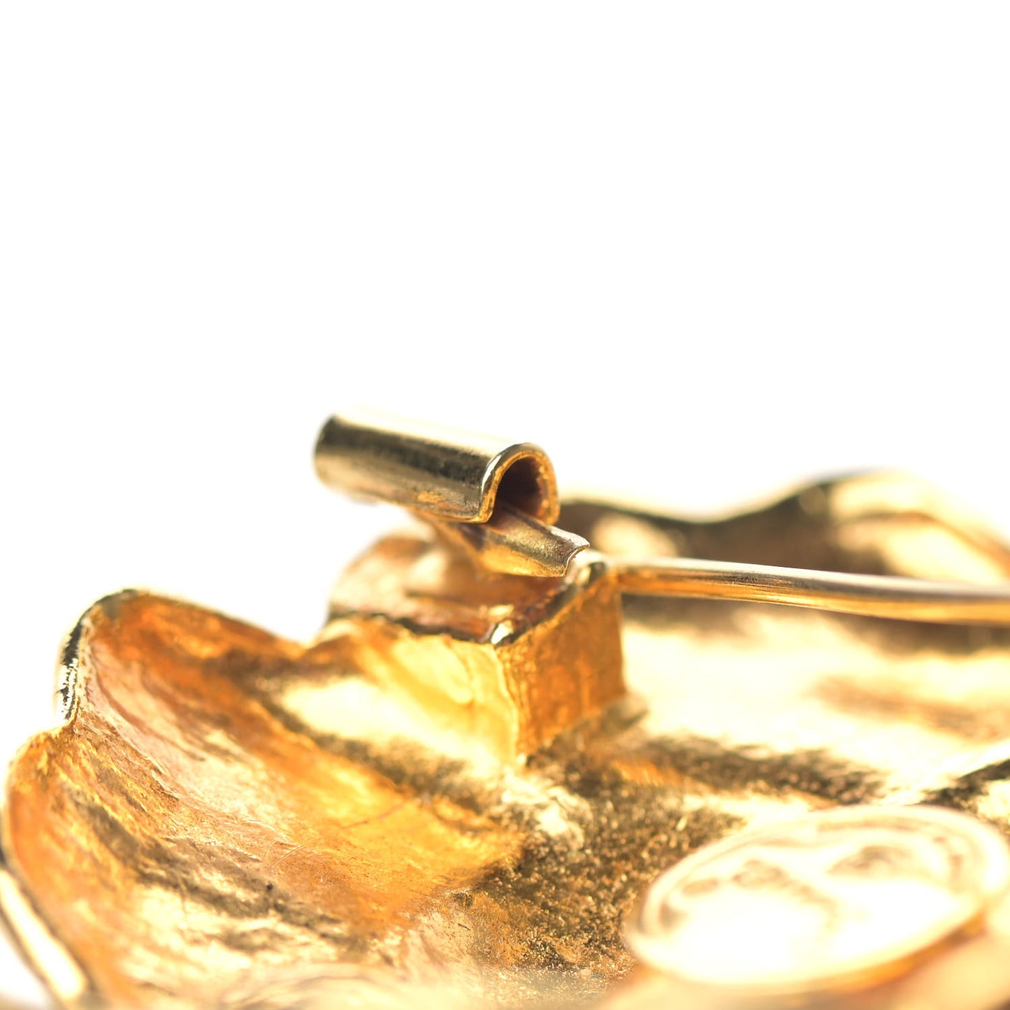 Camellia Brooch Gold
