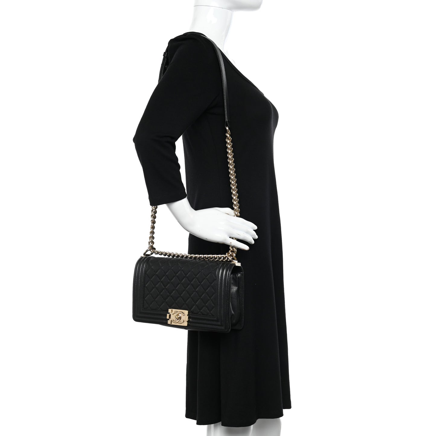 Caviar Quilted Medium Boy Flap Black