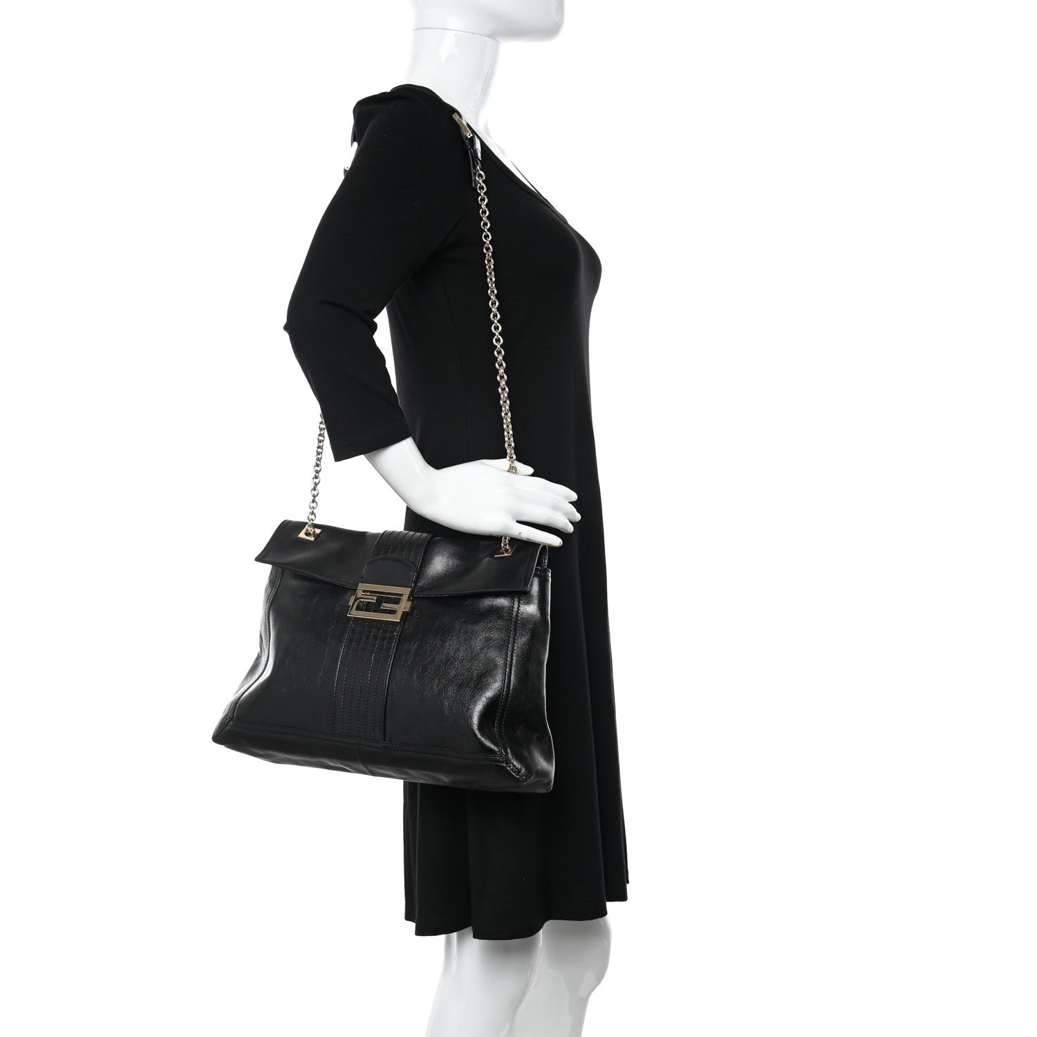 Fendi Vitello Acqua Maxi Baguette Shoulder Bag Black 2 of 10