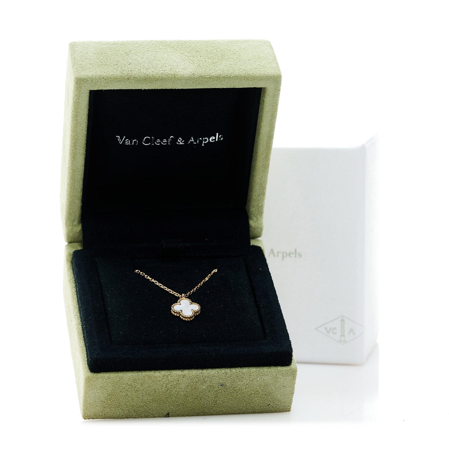 18K Yellow Gold Mother of Pearl Sweet Alhambra Pendant Necklace