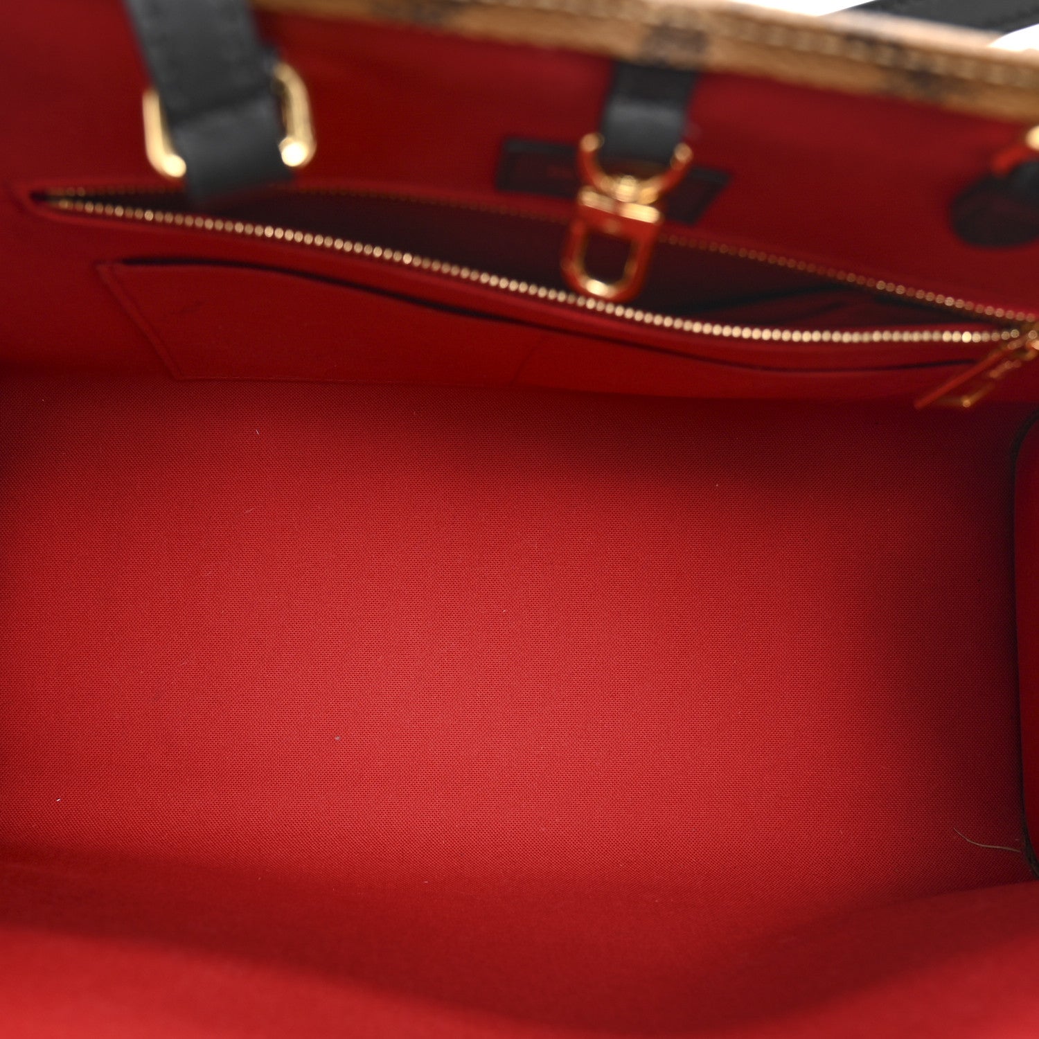 Louis Vuitton Reverse Monogram Giant Onthego MM 5 of 10