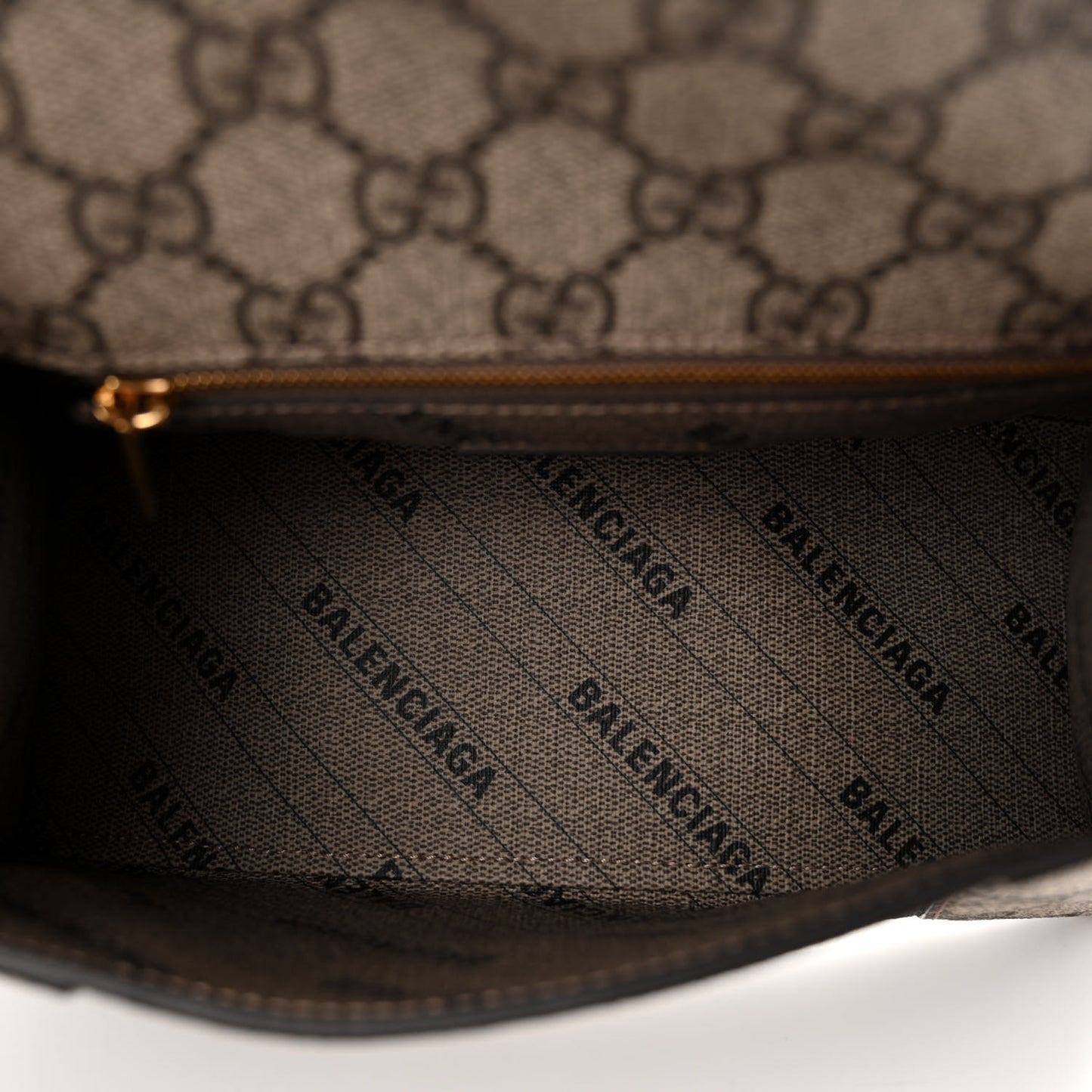 X GUCCI GG Supreme Monogram Small Hourglass Top Handle Bag Beige Ebony