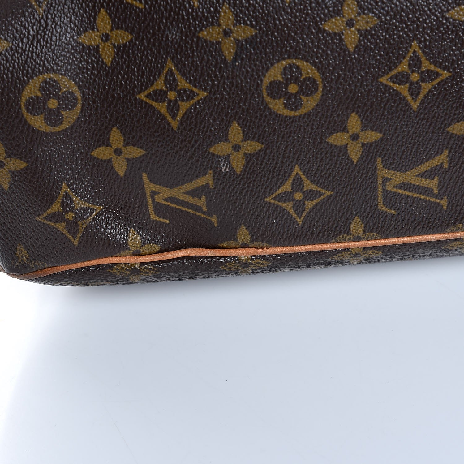Louis Vuitton Monogram Batignolles Horizontal 25 of 33