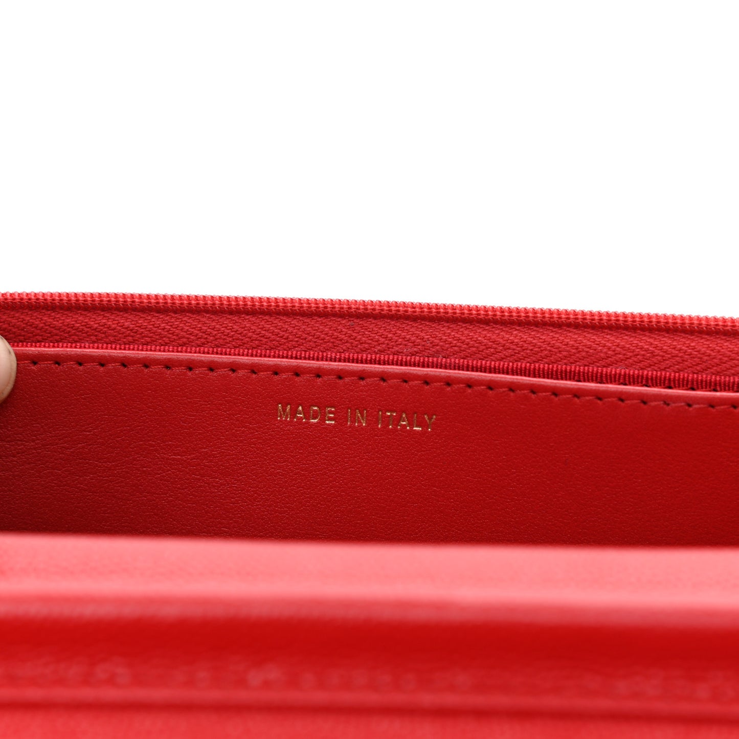 Caviar Quilted Wallet On Chain WOC Red