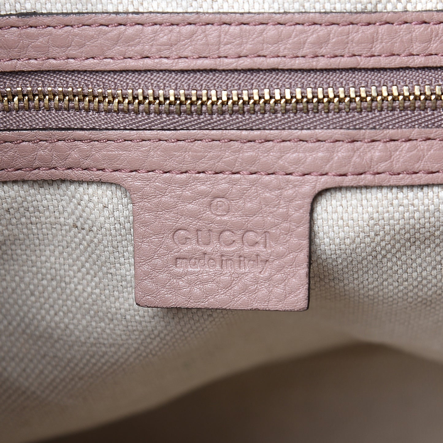 Pebbled Calfskin Medium Soho Chain Shoulder Bag Dark Cipria